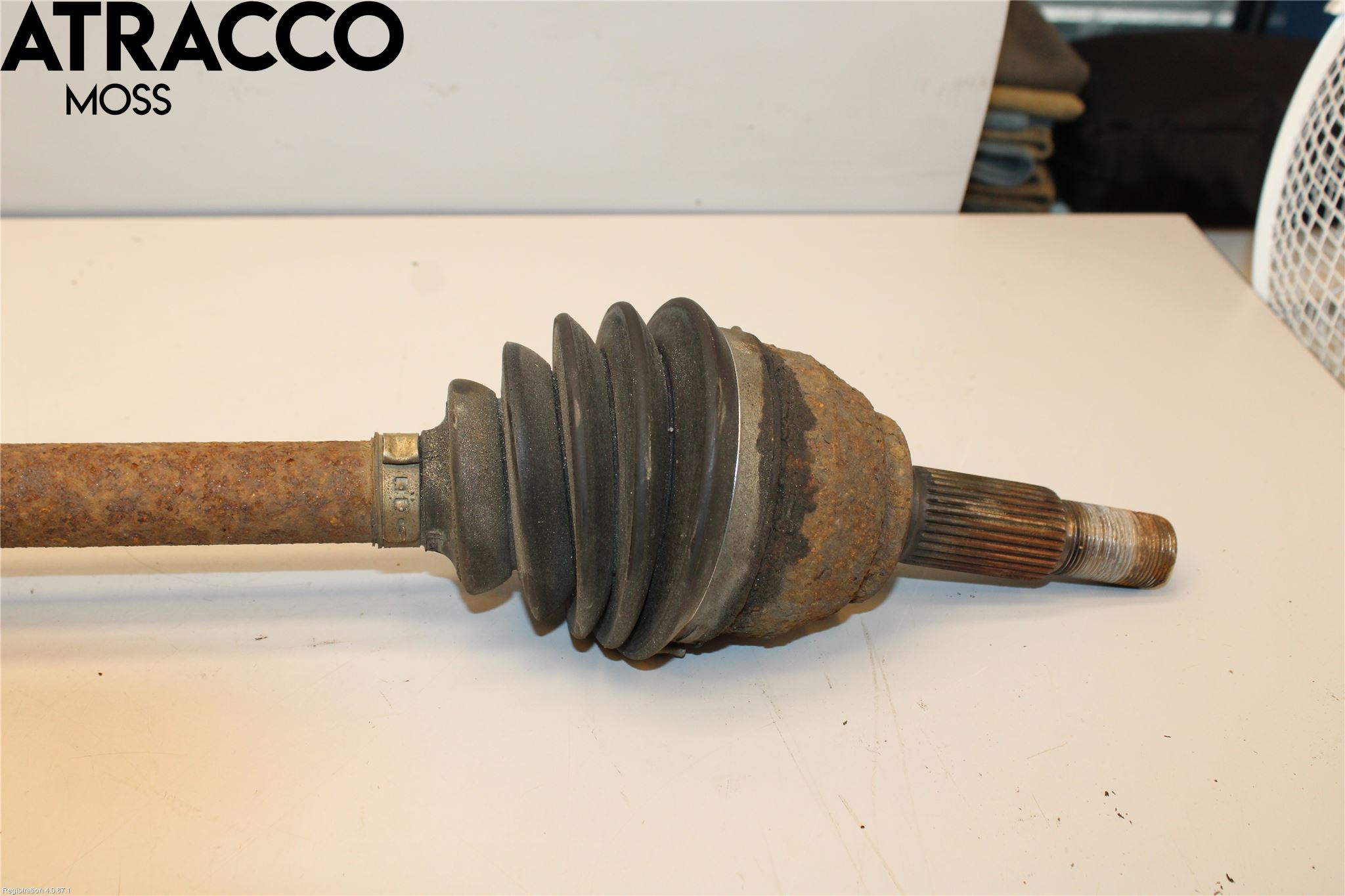 Nissan LEAF 11-17 Drivaxel Fram Höger