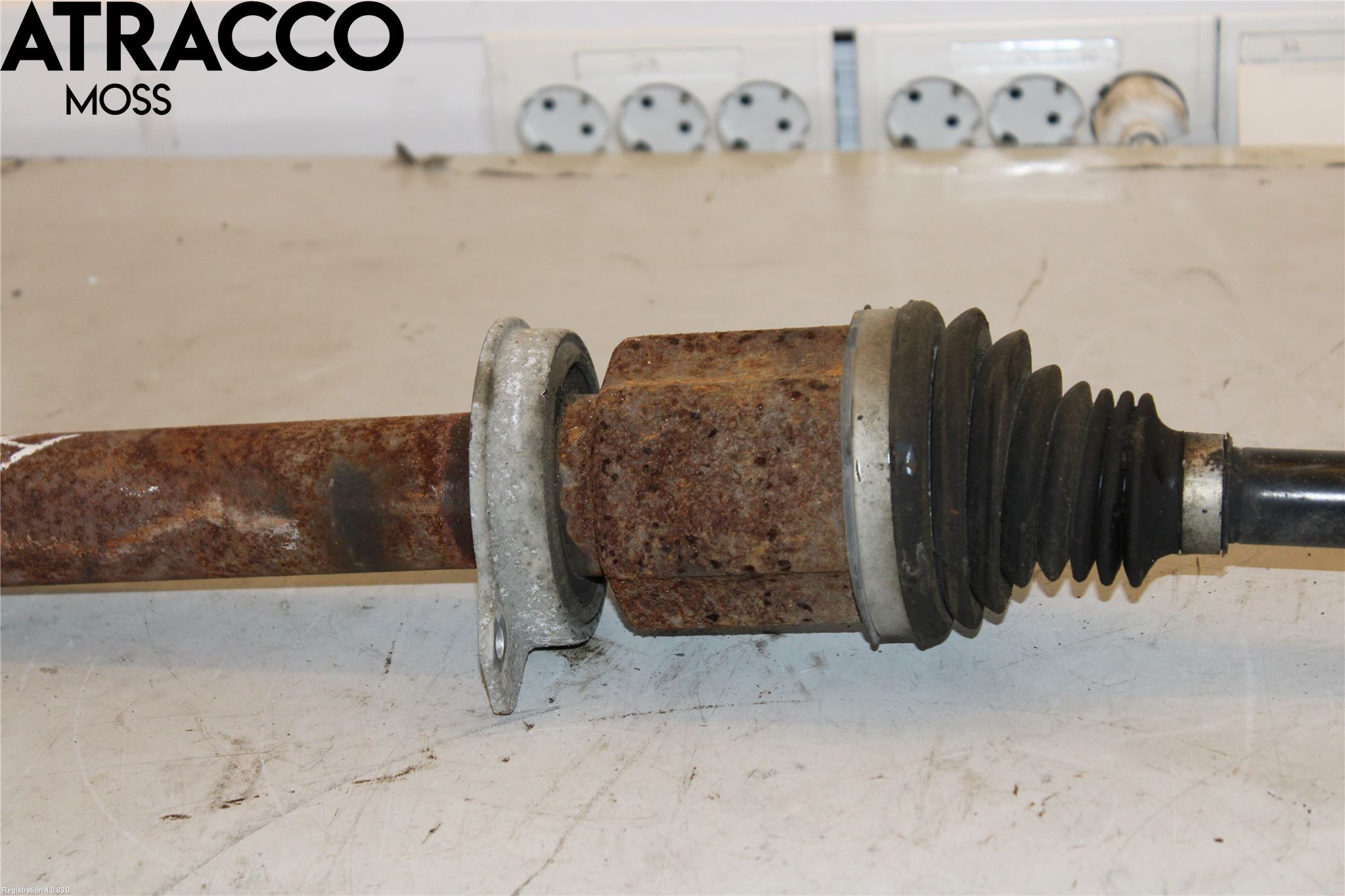 Volvo V40 CROSS COUNTRY 13-19 Drivaxel Fram Höger