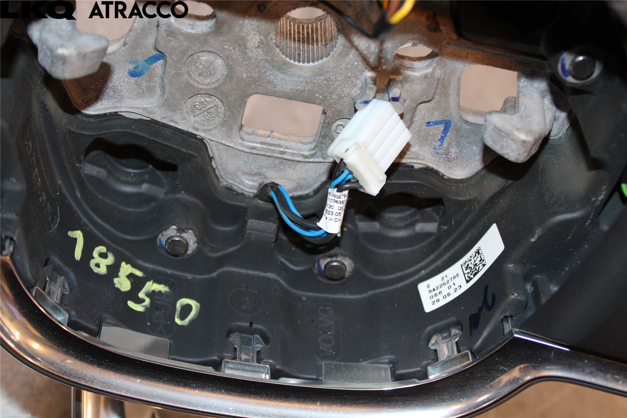 Volvo XC40/RECHARGE 18- Ratt