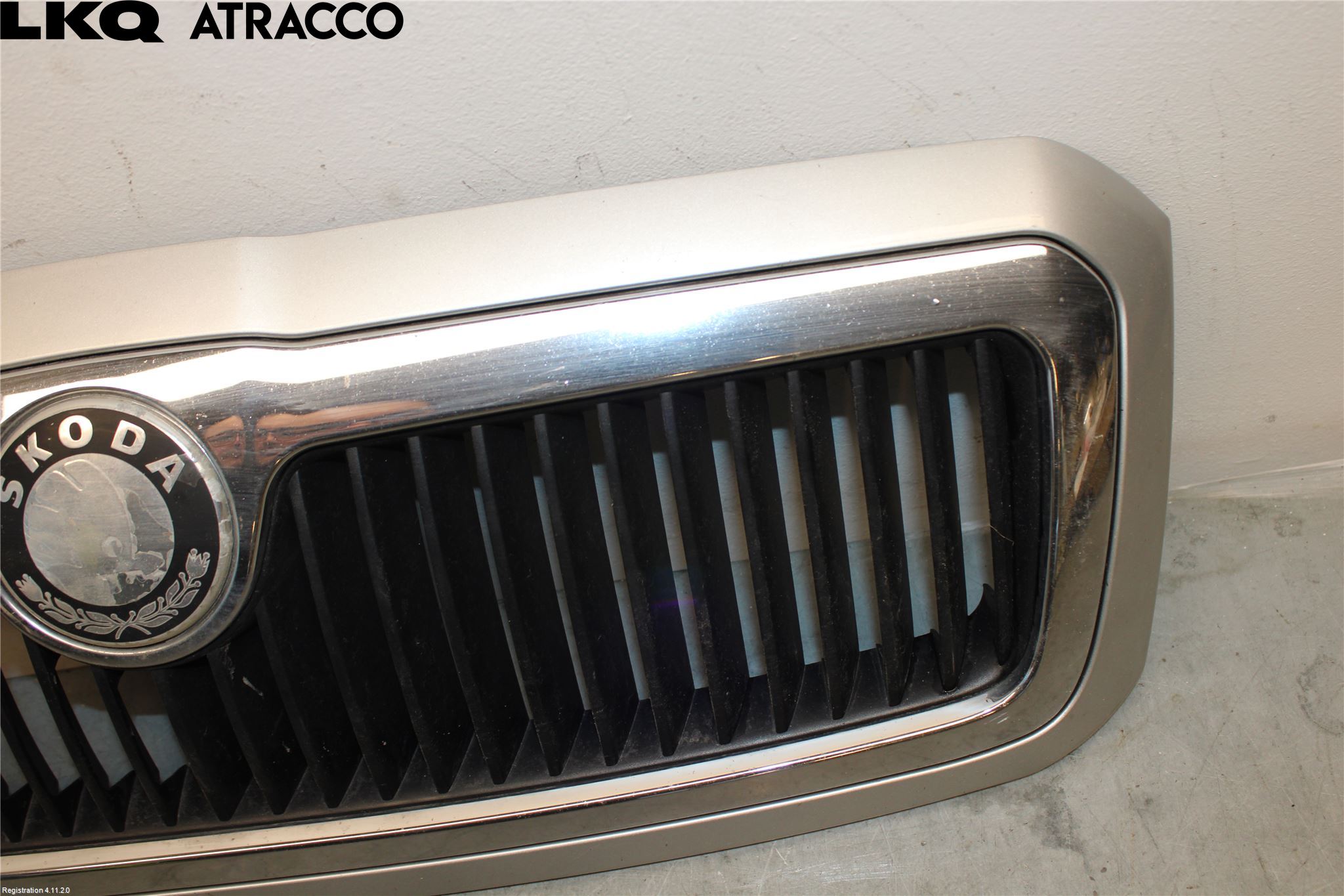 Skoda OCTAVIA (1U) 96-11 Grill Komp