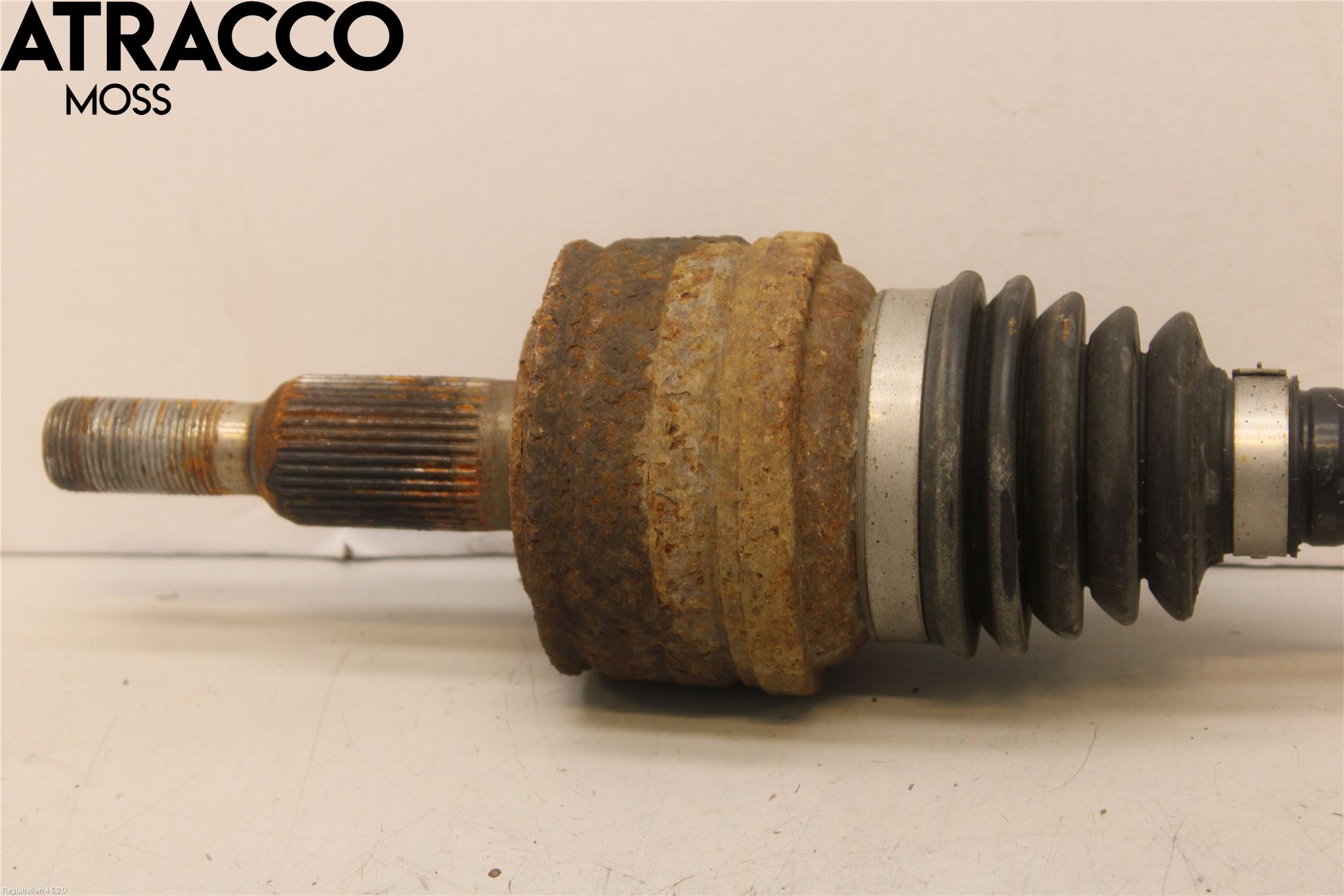 Volkswagen VW TRANSP/CARAVELLE (T6) 16-22 Drivaxel Bak Vänster
