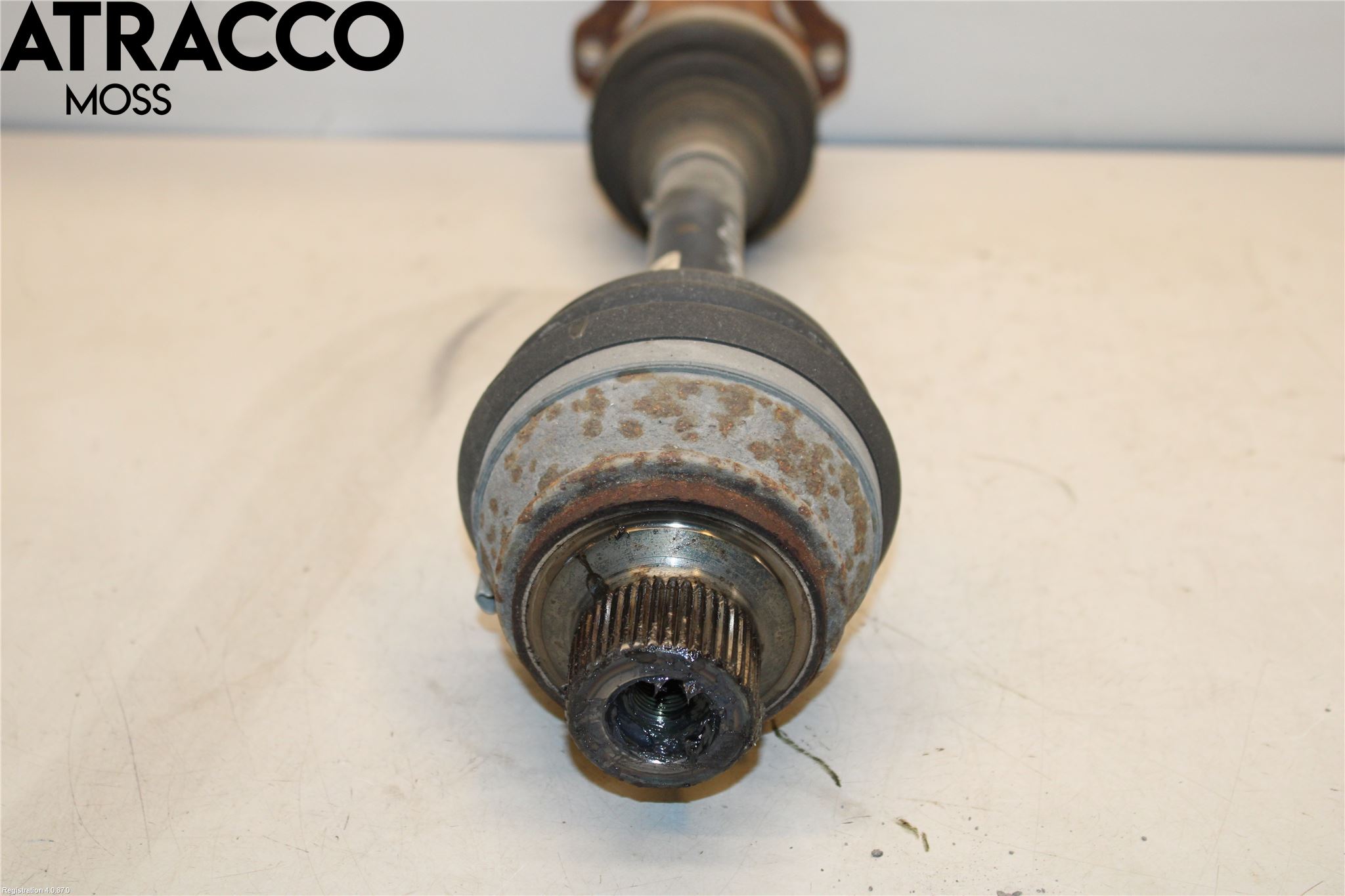 Audi Q5 09-16 Drivaxel Fram Vänster