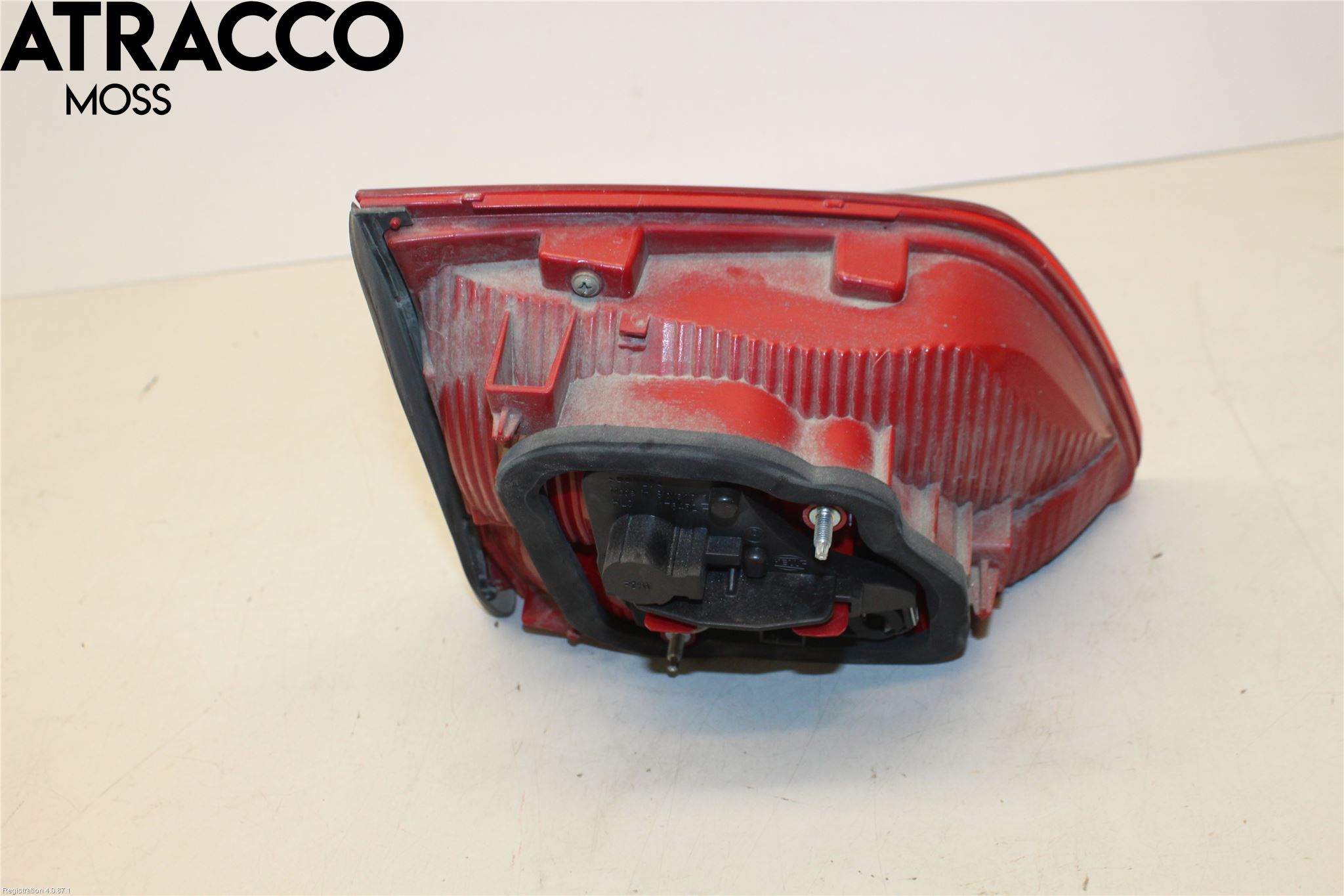 Volkswagen VW TOURAN 10-15 Bakljus Lucka Hö
