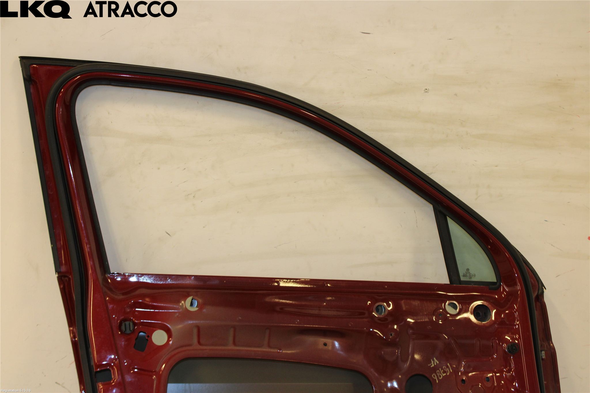 Volkswagen VW TIGUAN 16-24 Dörr Fram Vänster
