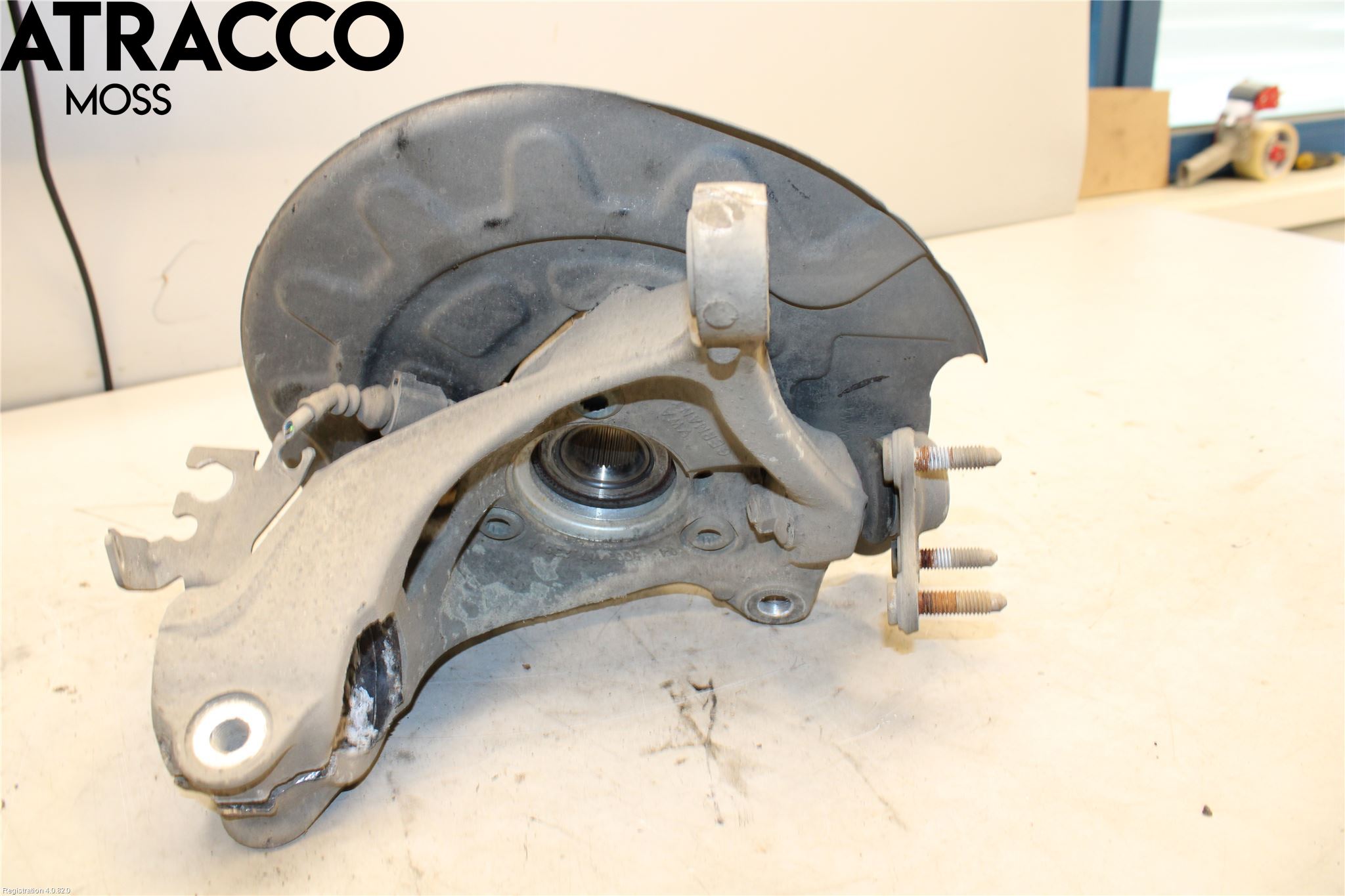 Volkswagen VW PASSAT 15-19 Styrspindel Lagerhus Hö