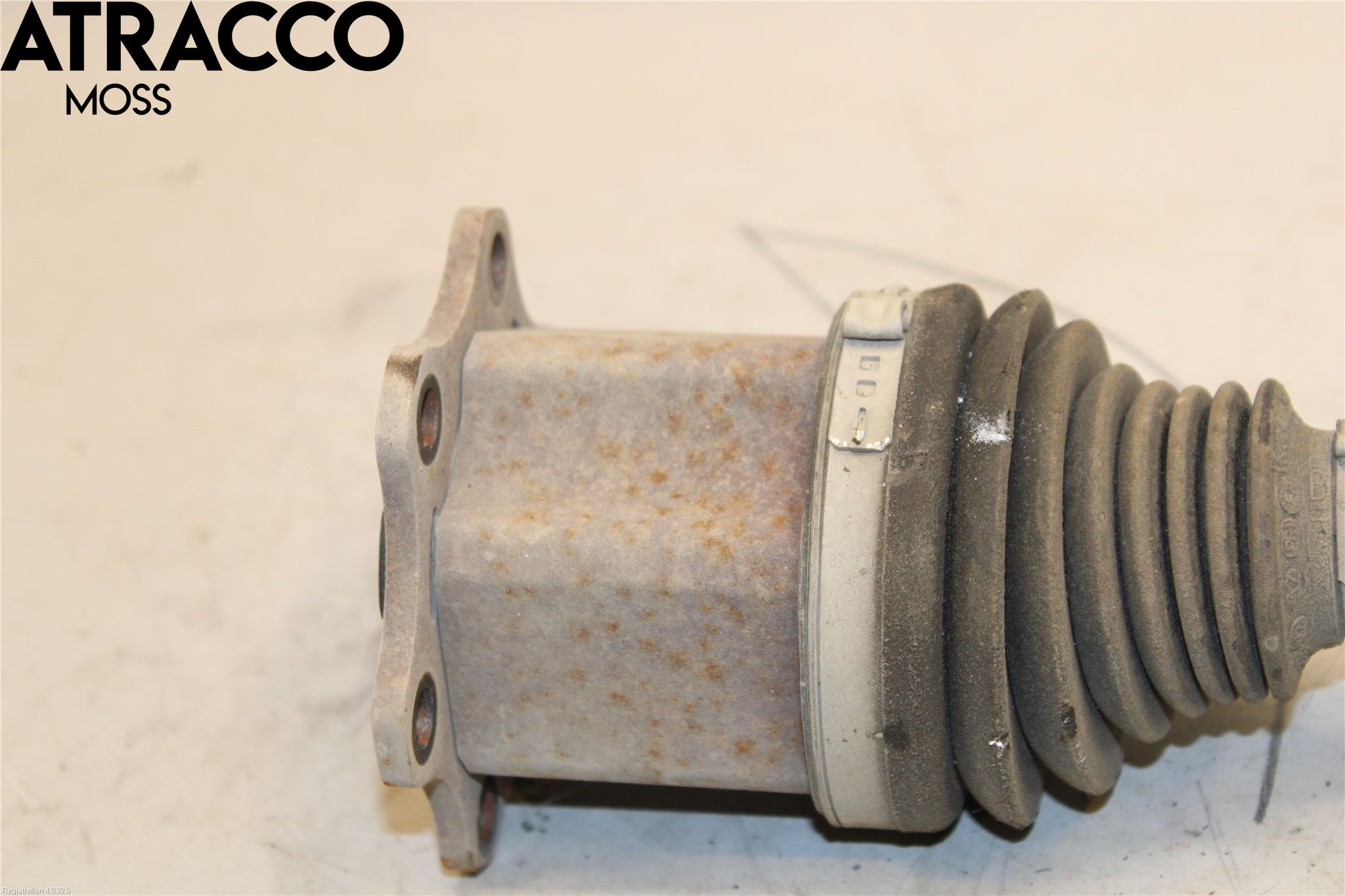 Volkswagen VW PASSAT 15-19 Drivaxel Fram Vänster