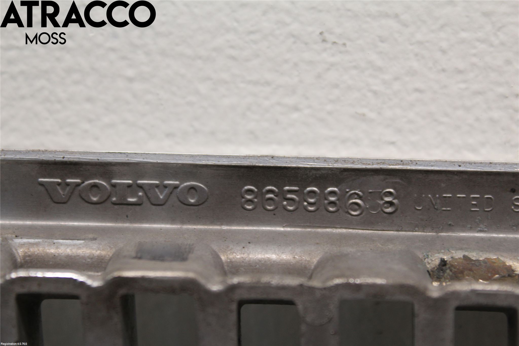 Volvo V70 00-04 Grill Komp