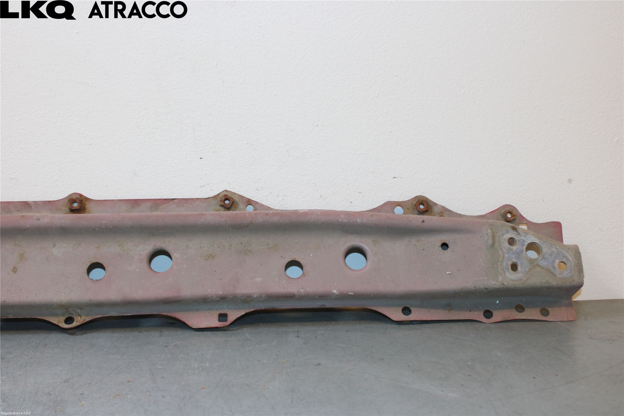 Toyota YARIS XP130 15-20 Frontplåt Undre