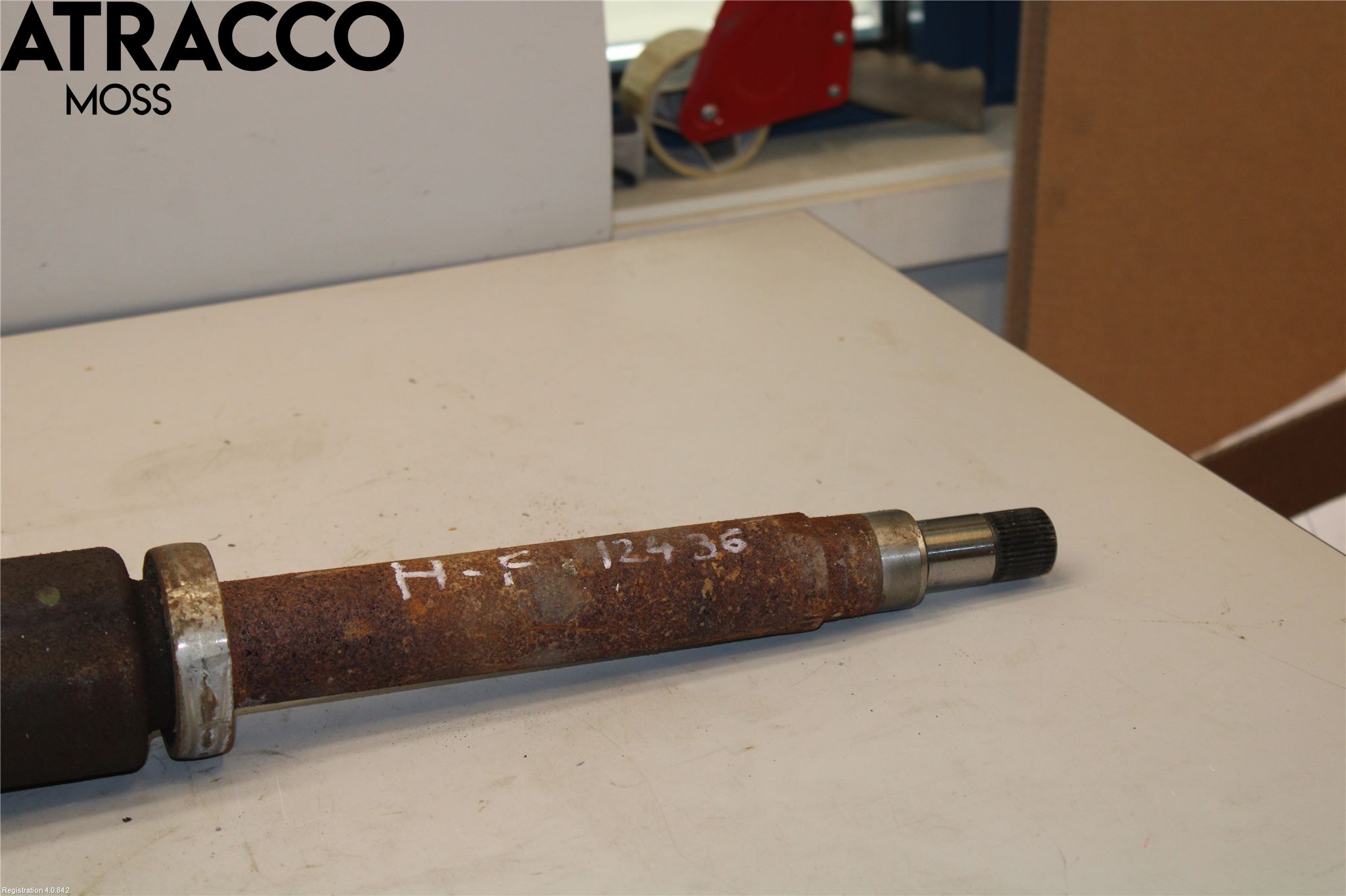 Ford TRANSIT/TOURNEO CONNECT 13-22 Drivaxel Fram Höger