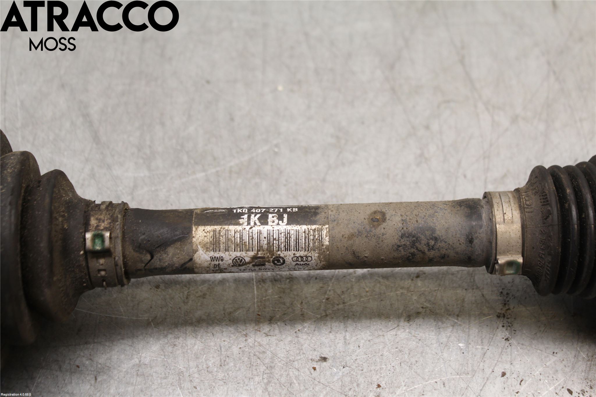 Volkswagen VW TOURAN 10-15 Drivaxel Fram Vänster