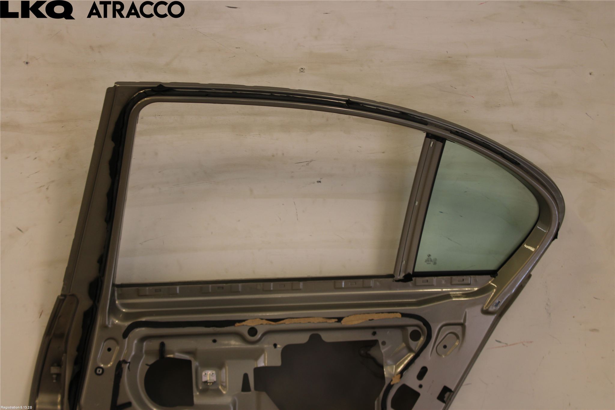 BMW 5 E60/61 Sed/Tou 02-10 Dörr Bak Höger