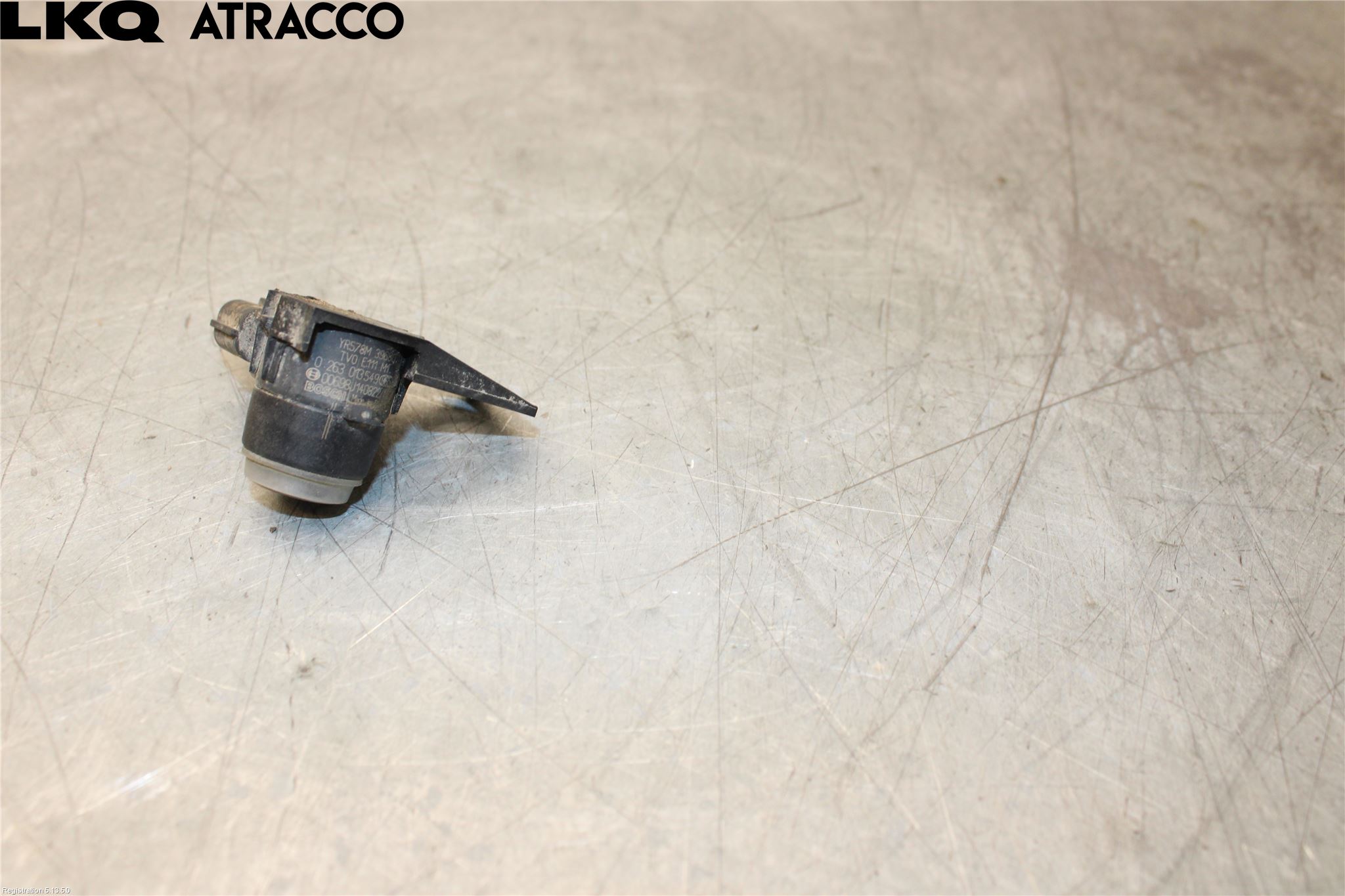 Honda CR-V 13-18 Parkeringshjälp Frontsensor