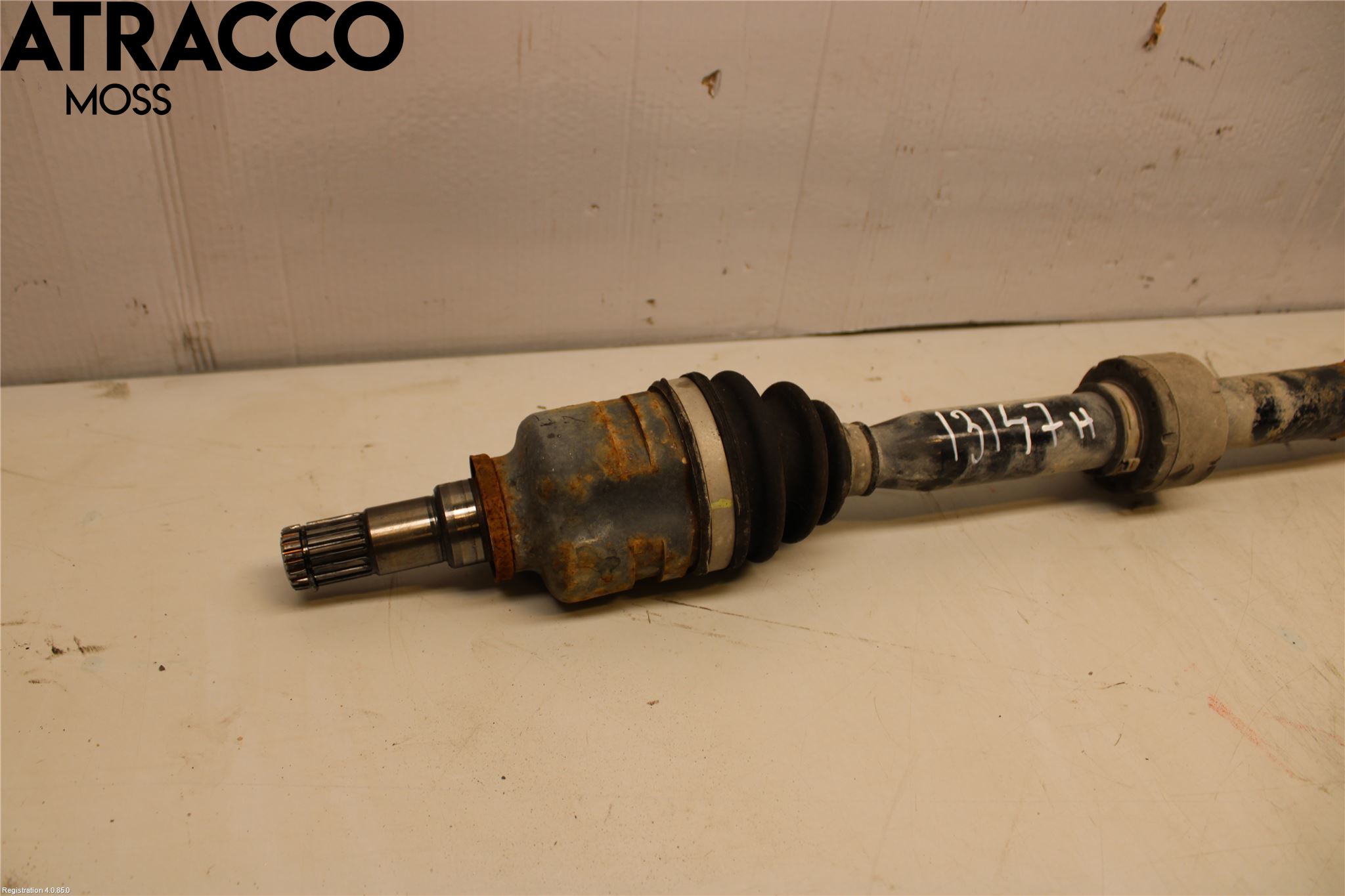 Toyota AVENSIS 09-15 Drivaxel Fram Höger
