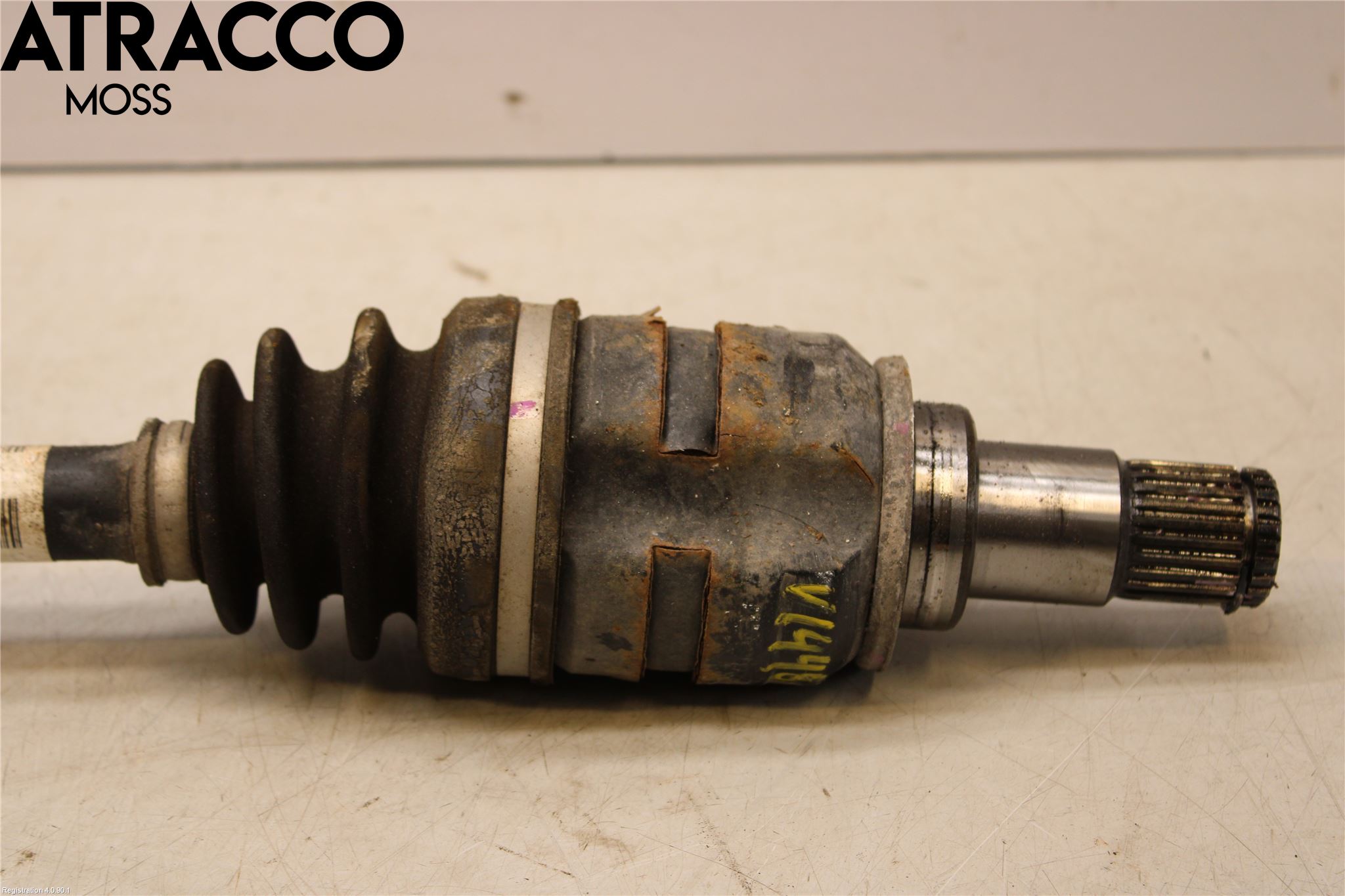 Toyota AURIS 13-19 Drivaxel Fram Vänster