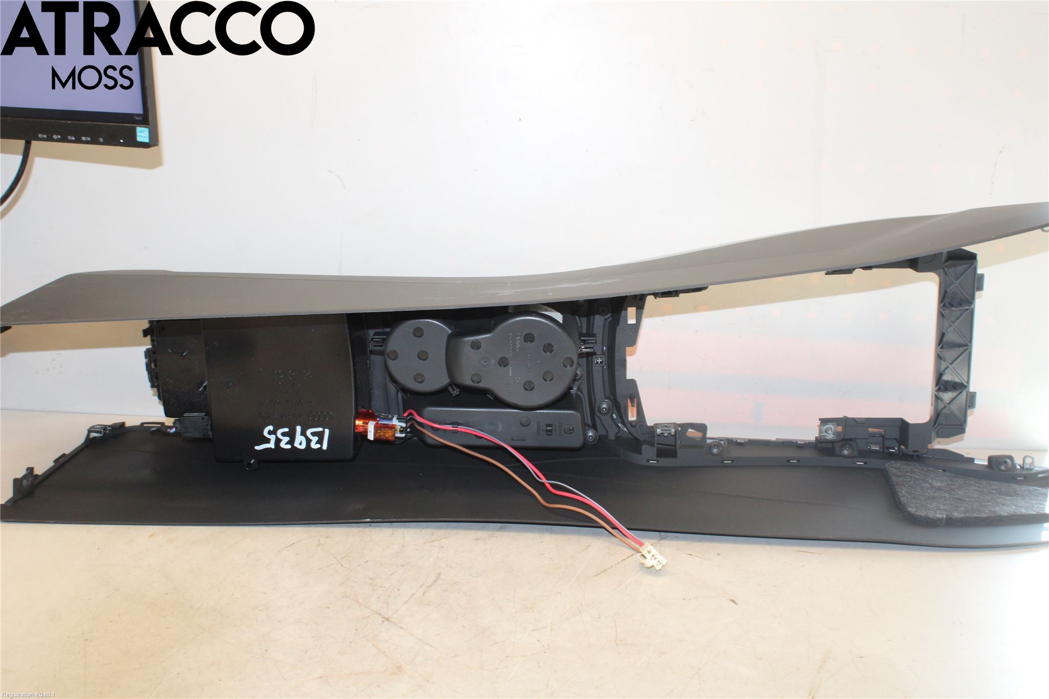 Audi A4/S4 08-11 Instrumentkonsoll Golv