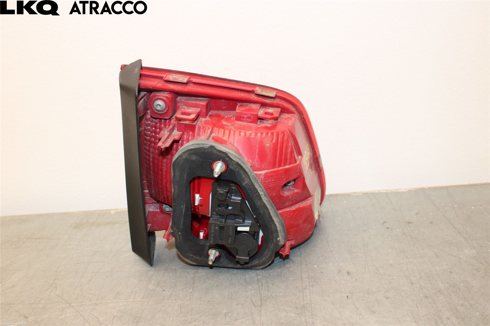 Volkswagen VW TIGUAN 16-24 Bakljus Lucka Hö