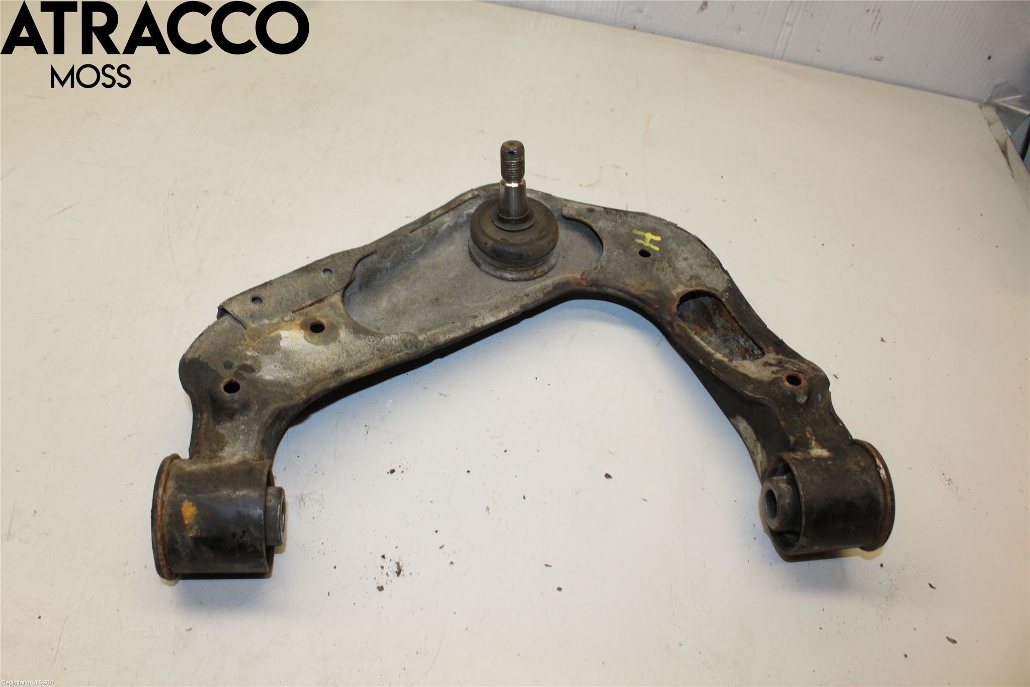 Nissan NAVARA 05-16 Bärarm Fram Undre Hö