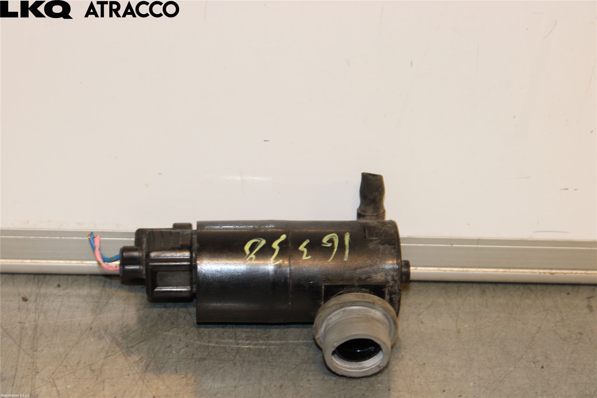 Toyota AURIS 10-12 Spolarpump Vindruta