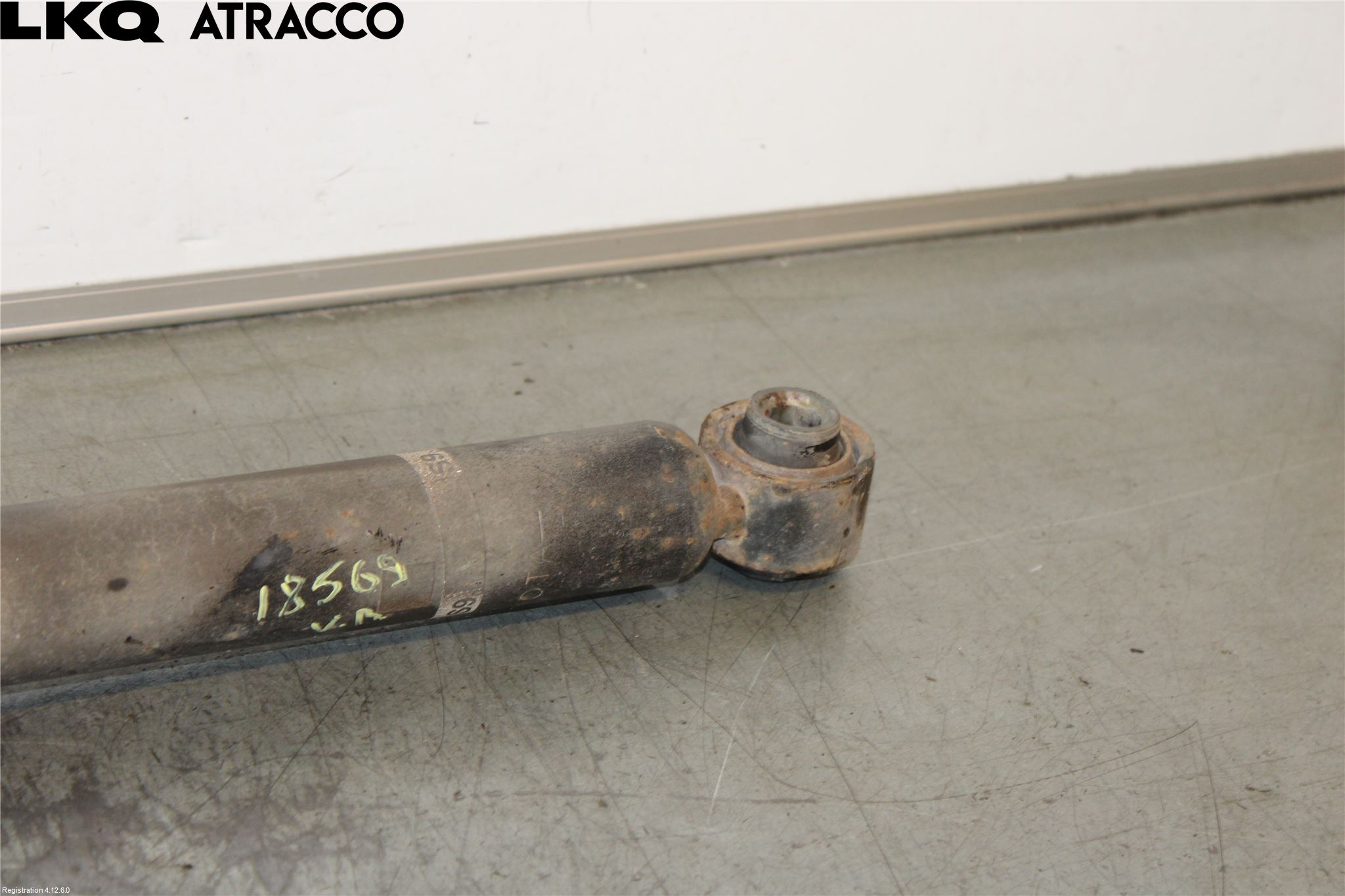 Toyota COROLLA 19- Stötdämpare Bak