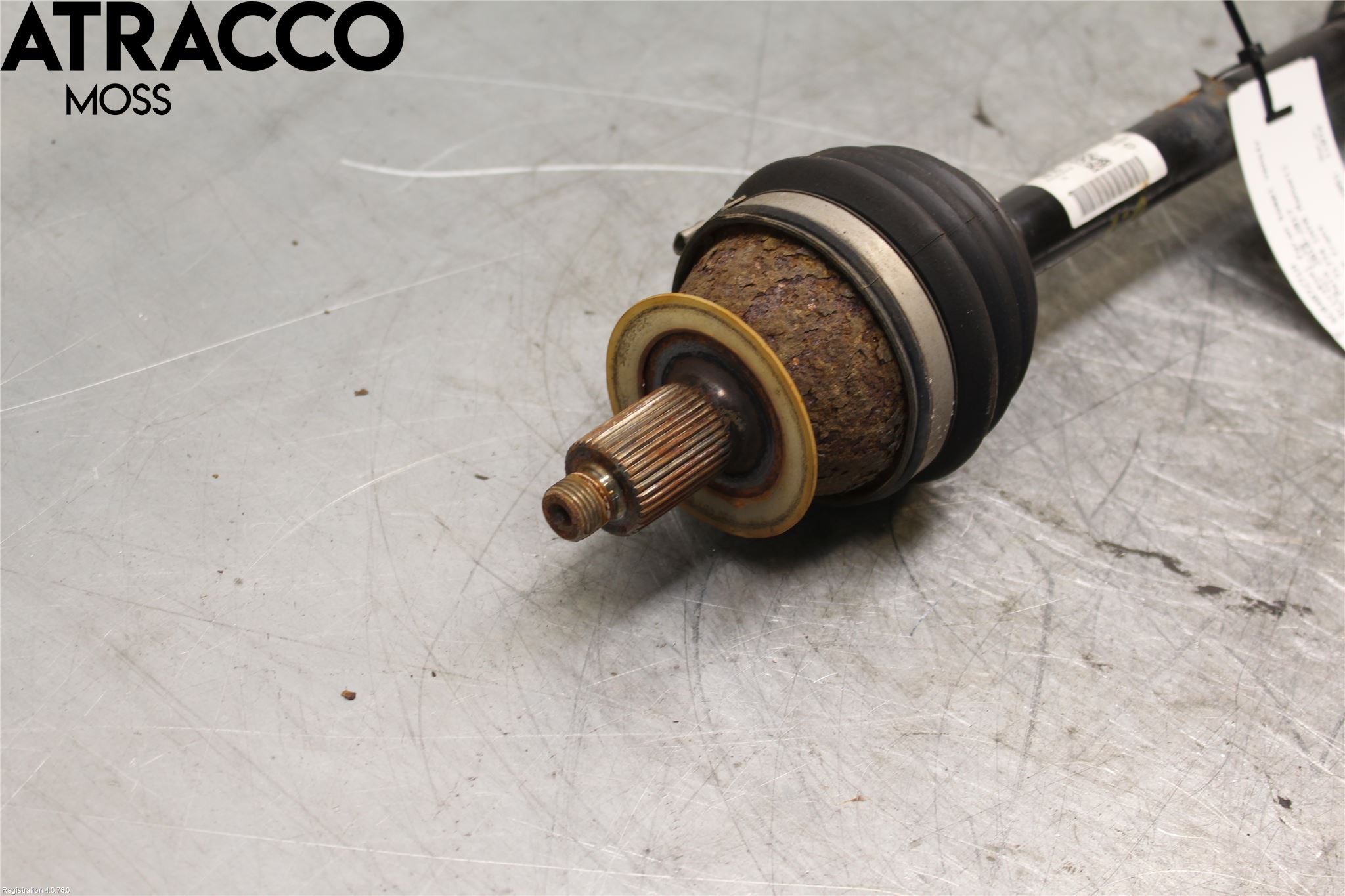 Volkswagen VW POLO 10-17 Drivaxel Fram Vänster