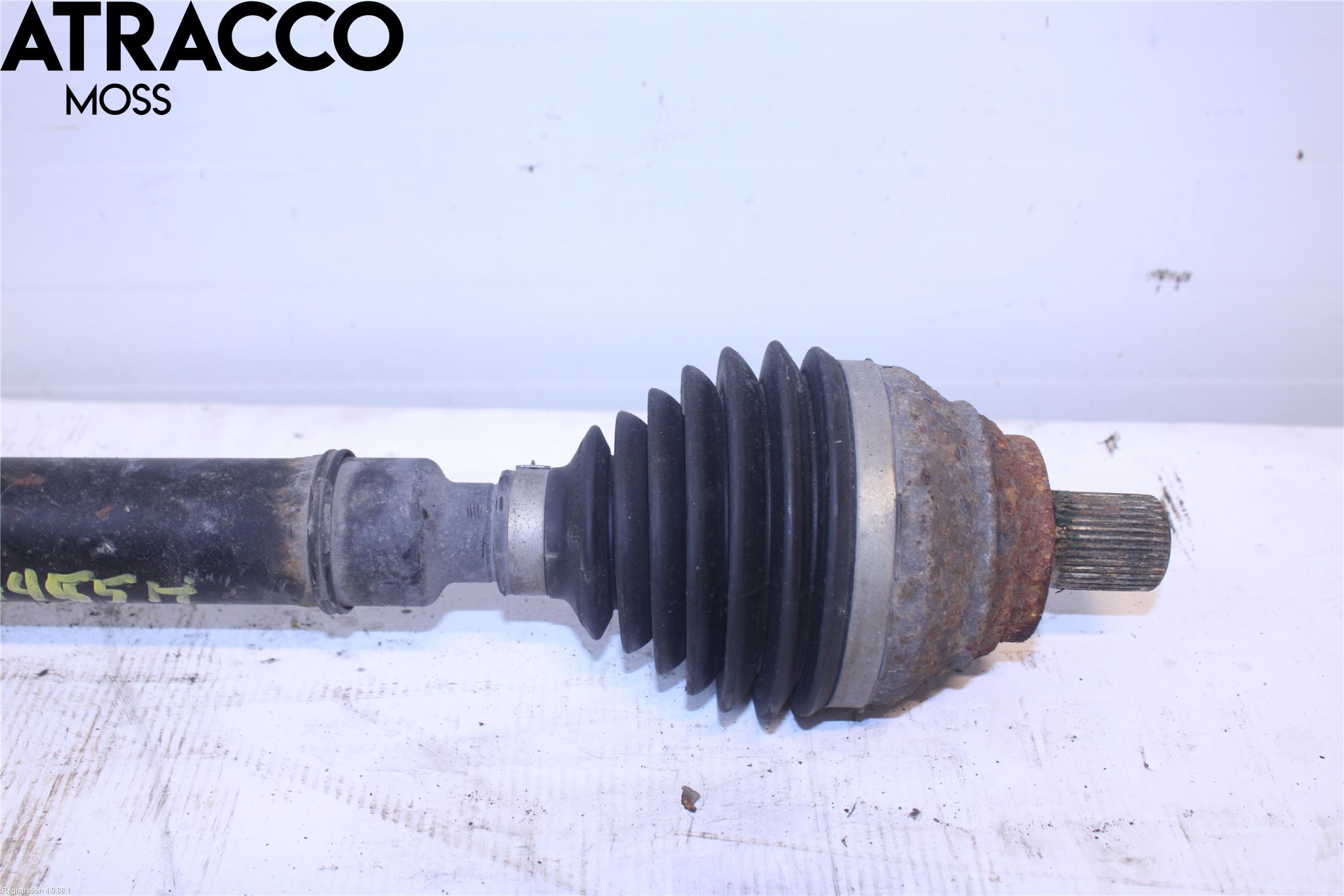 Volkswagen VW PASSAT 15-19 Drivaxel Fram Höger
