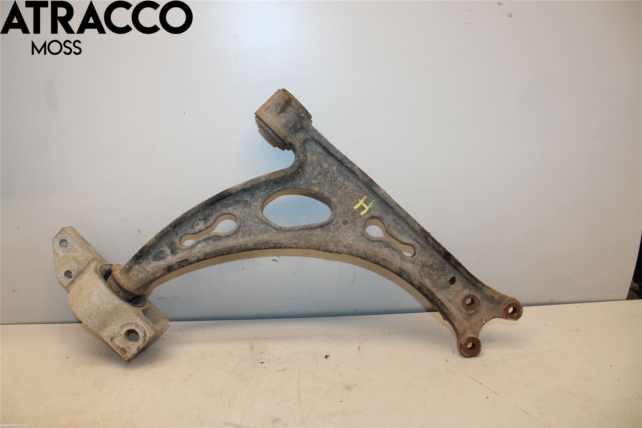 Volkswagen VW TOURAN 03-10 Bärarm Fram Undre Hö