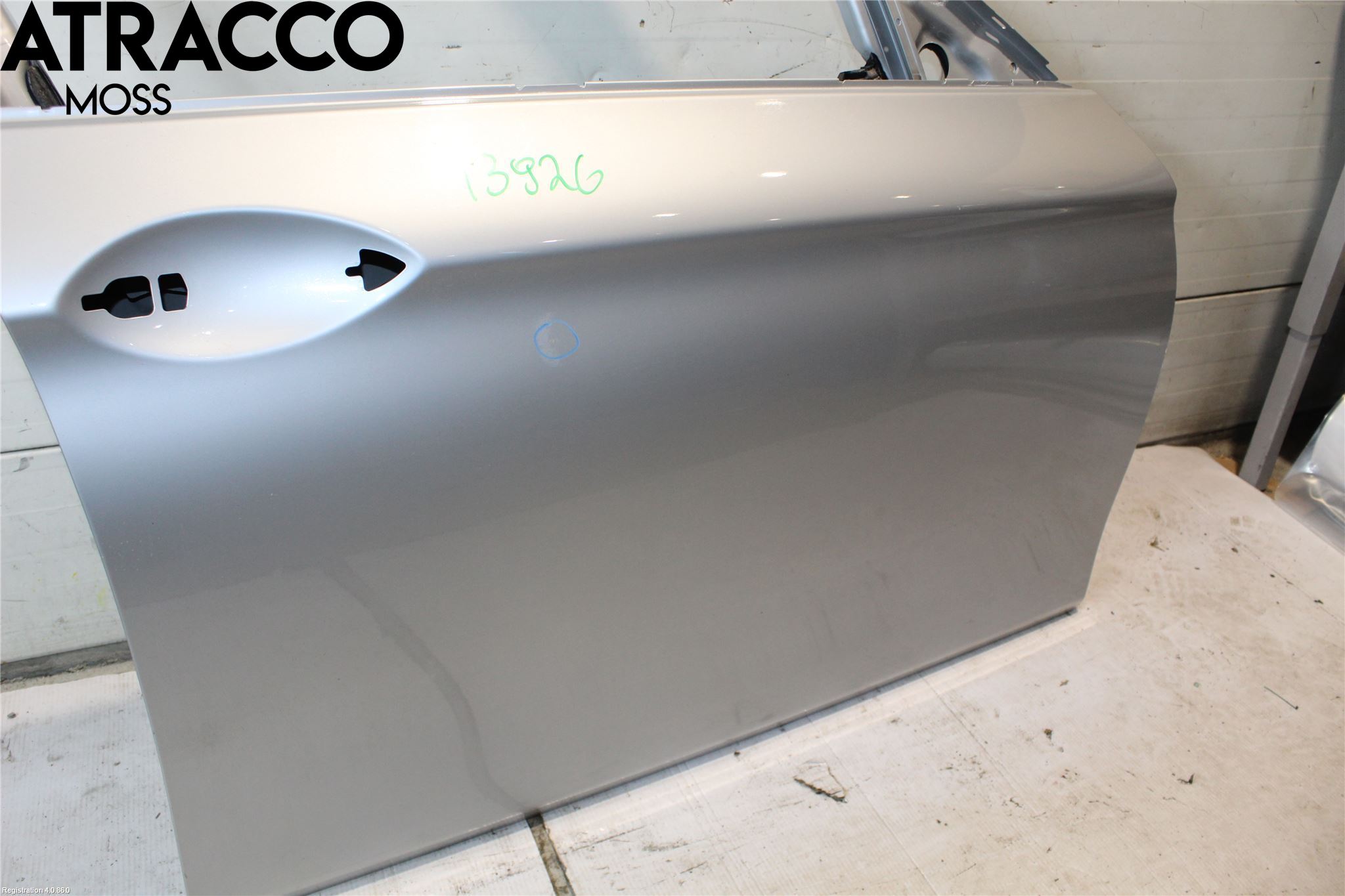 BMW 5 F10/F11/F18 09-17 Dörr Fram Höger