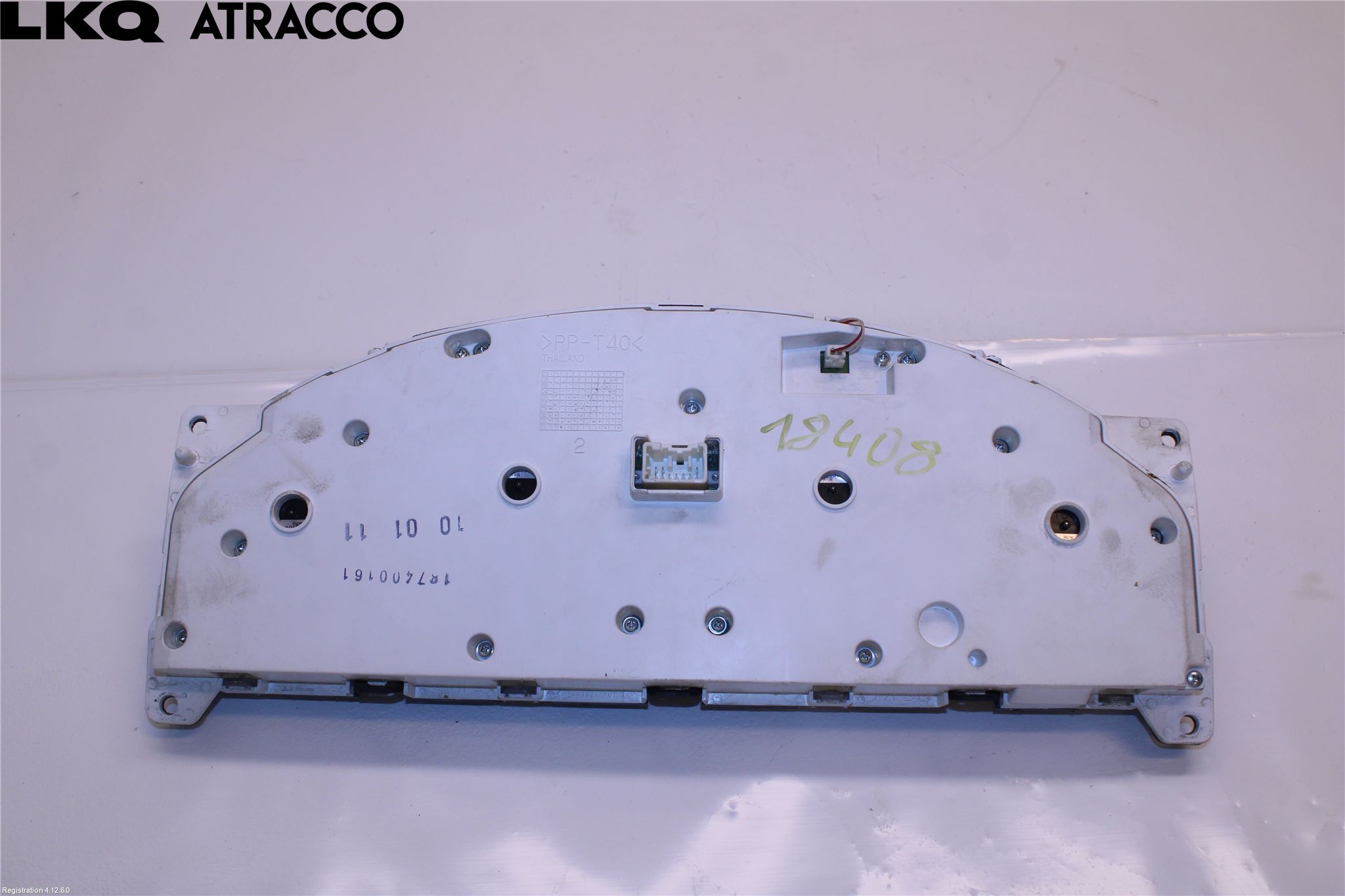 Volvo XC90 07-14 Instrument Hast
