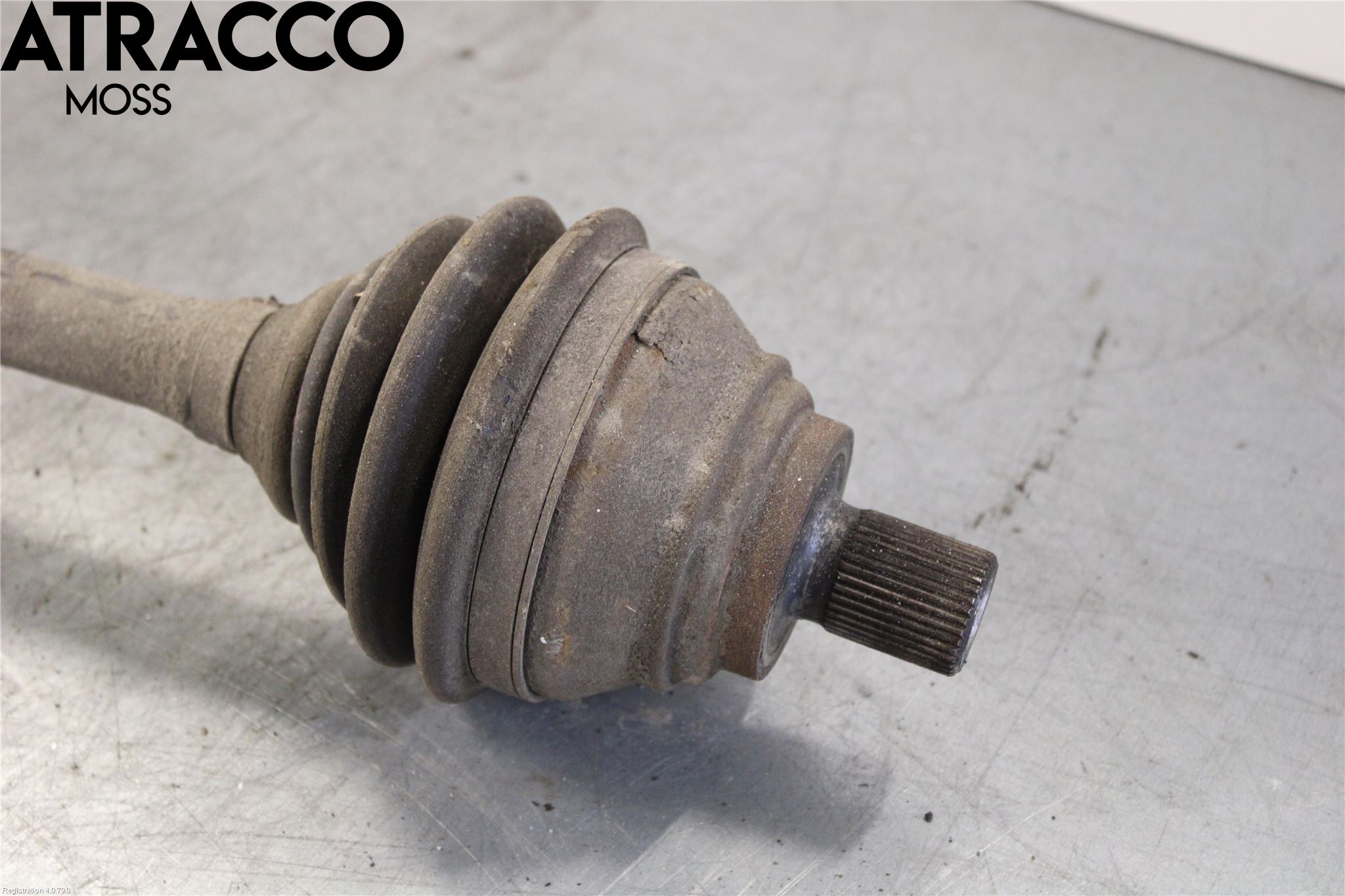 Volkswagen VW GOLF VI 09-13 Drivaxel Fram Vänster