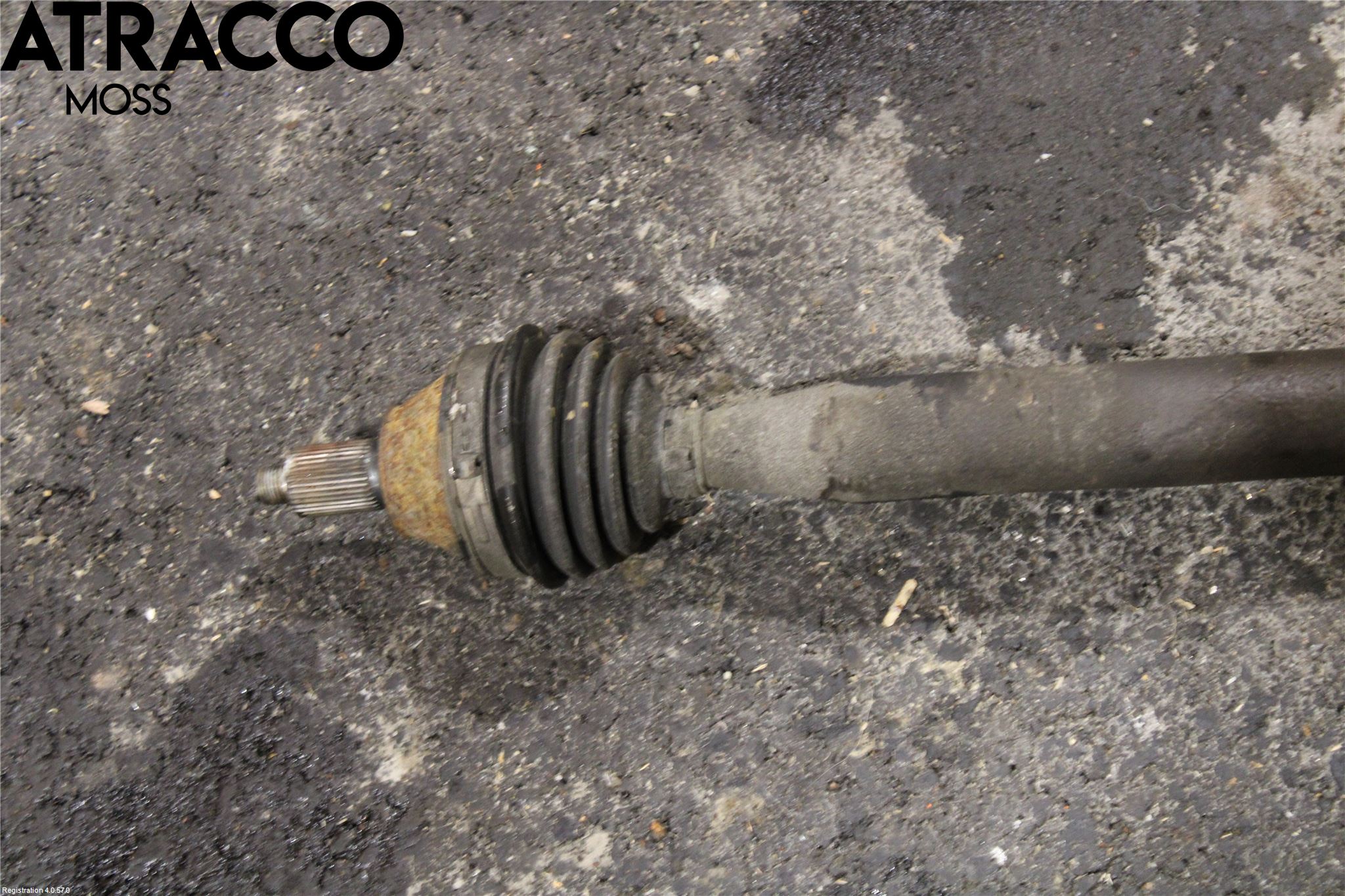 Volkswagen VW POLO 10-17 Drivaxel Fram Höger
