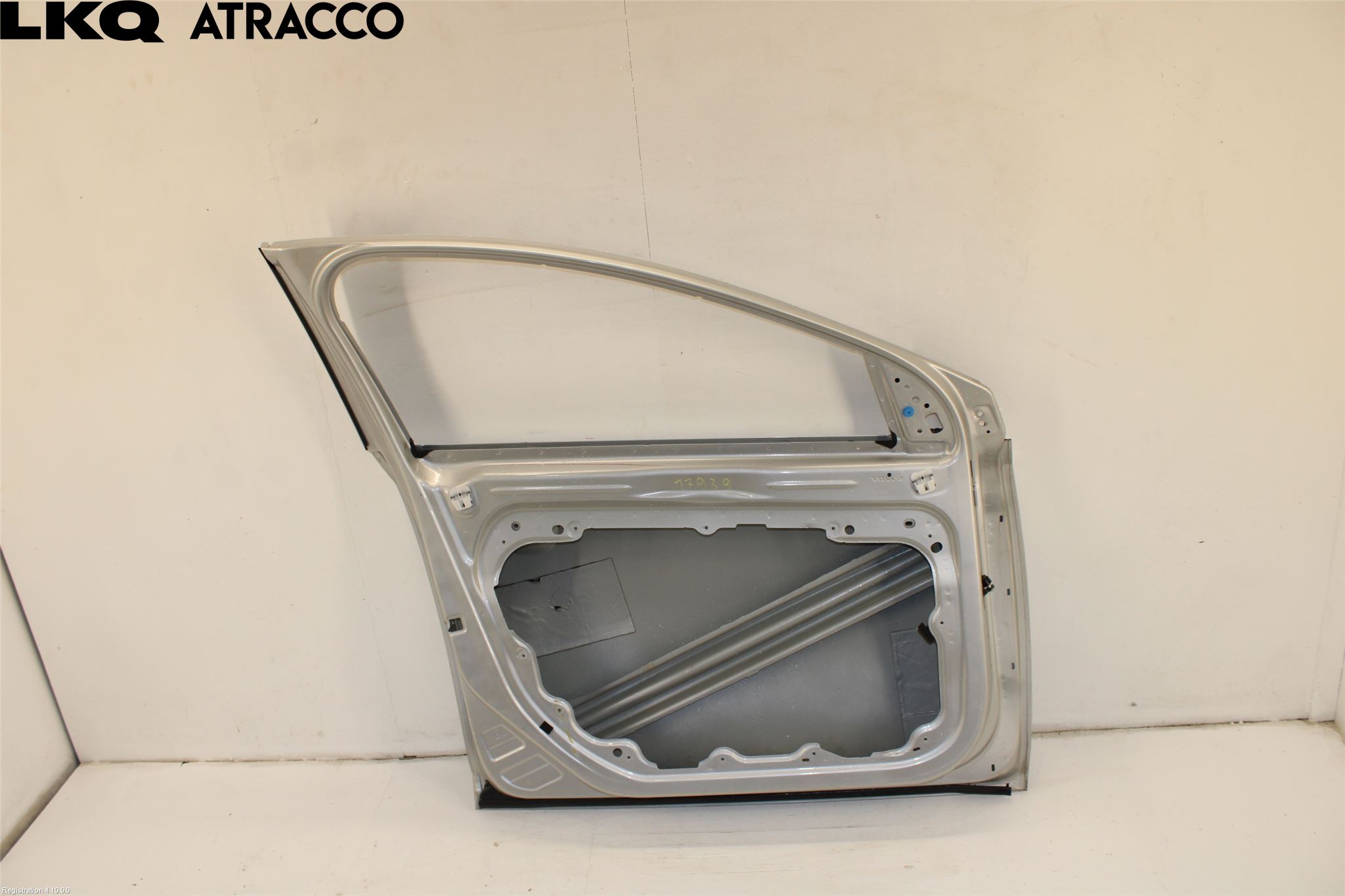 Volvo V40 12-19 Dörr Fram Vänster