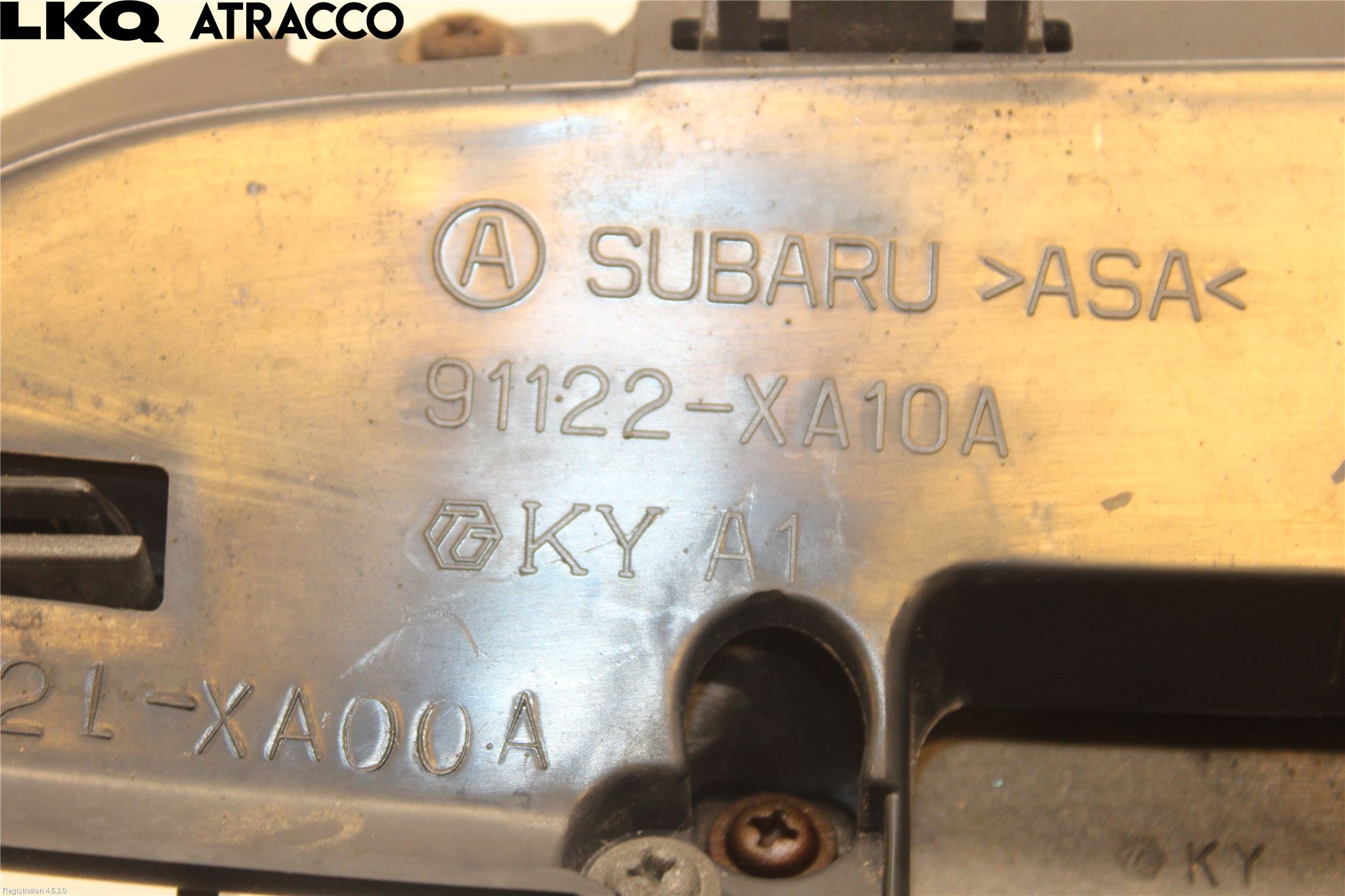 Subaru B9 TRIBECA  06-07 Grill Komp