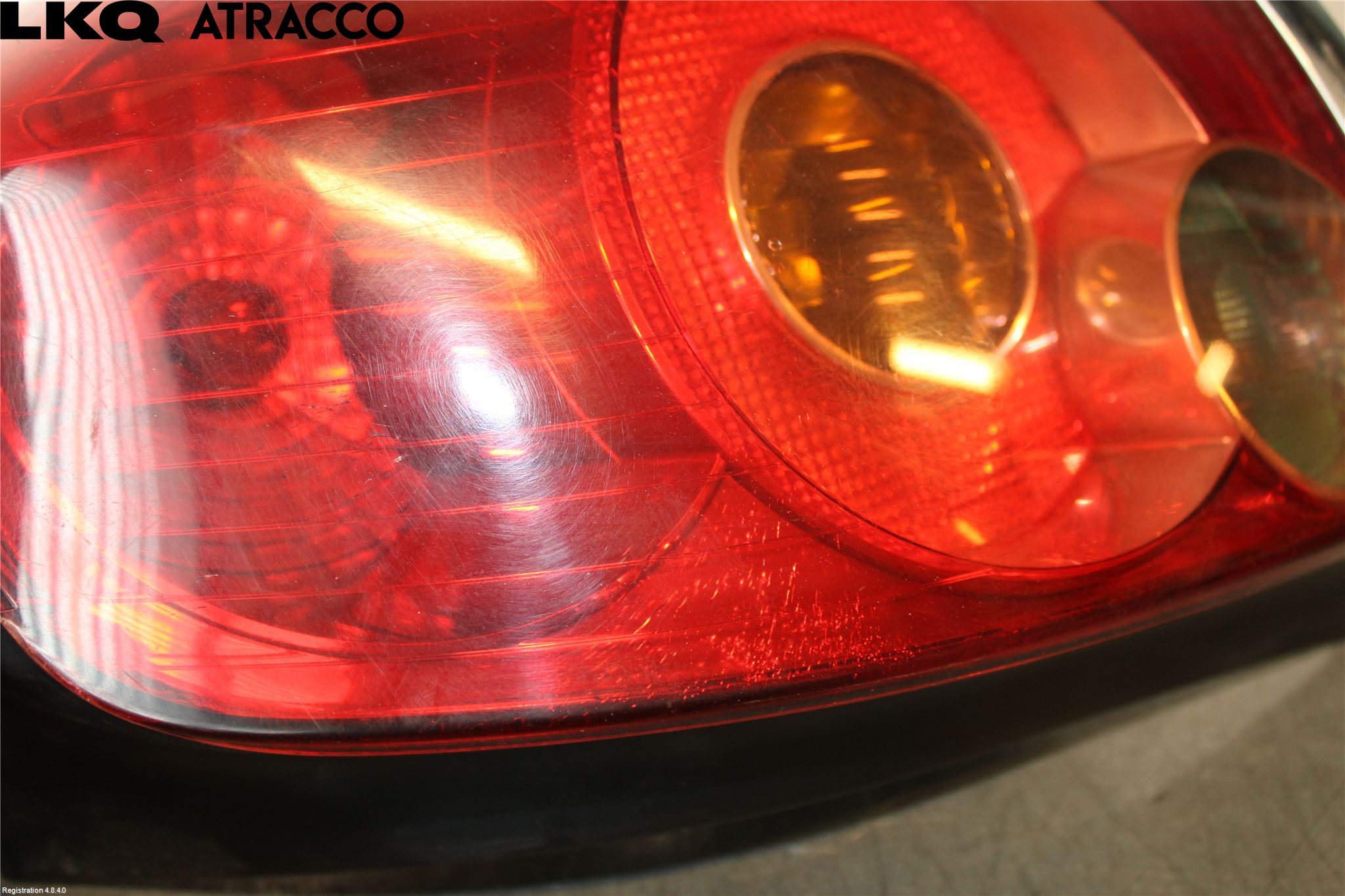 Toyota AVENSIS 03-06 Bakljus Höger