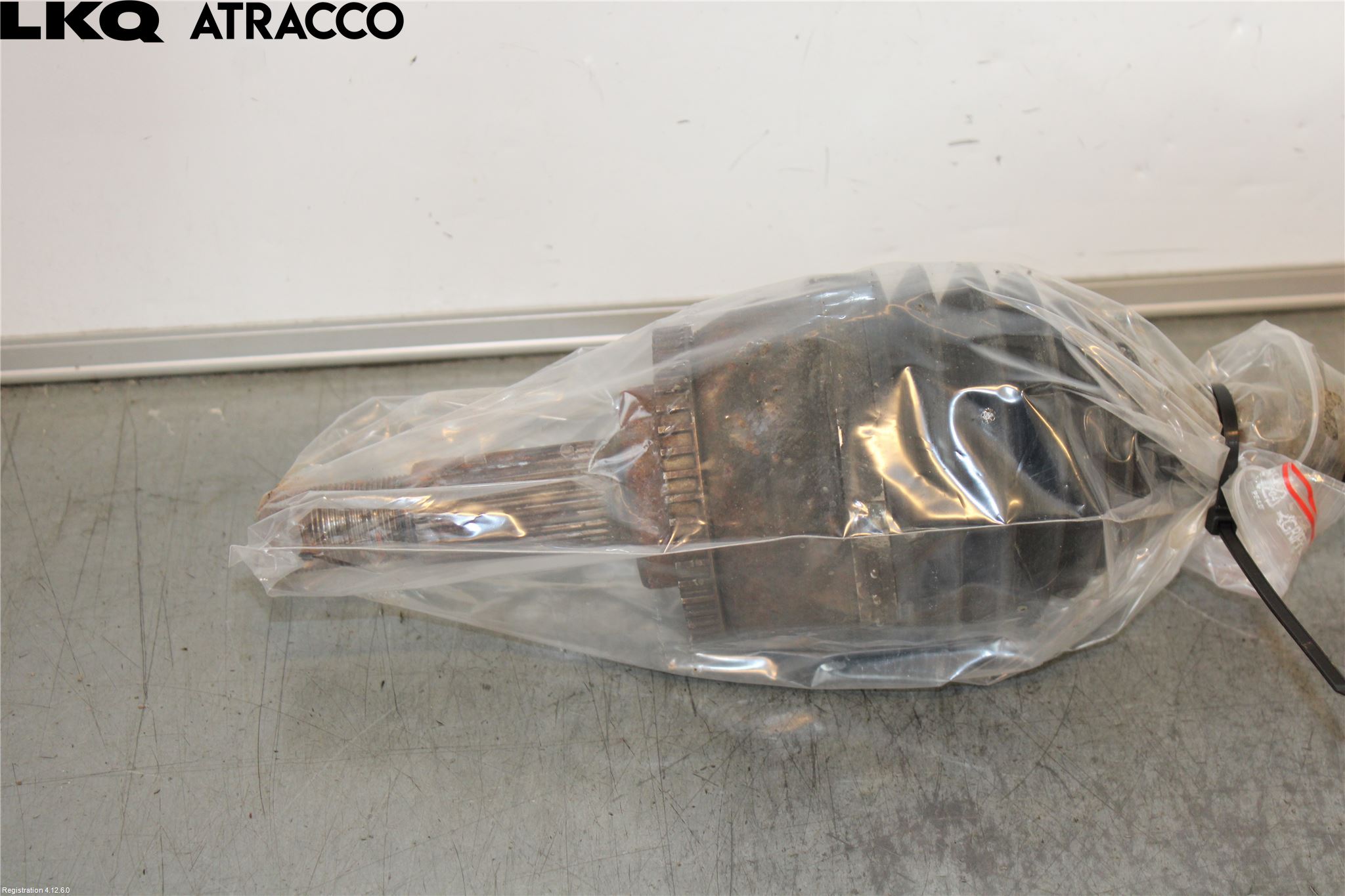 Nissan X-TRAIL     01-07 Drivaxel Fram Höger