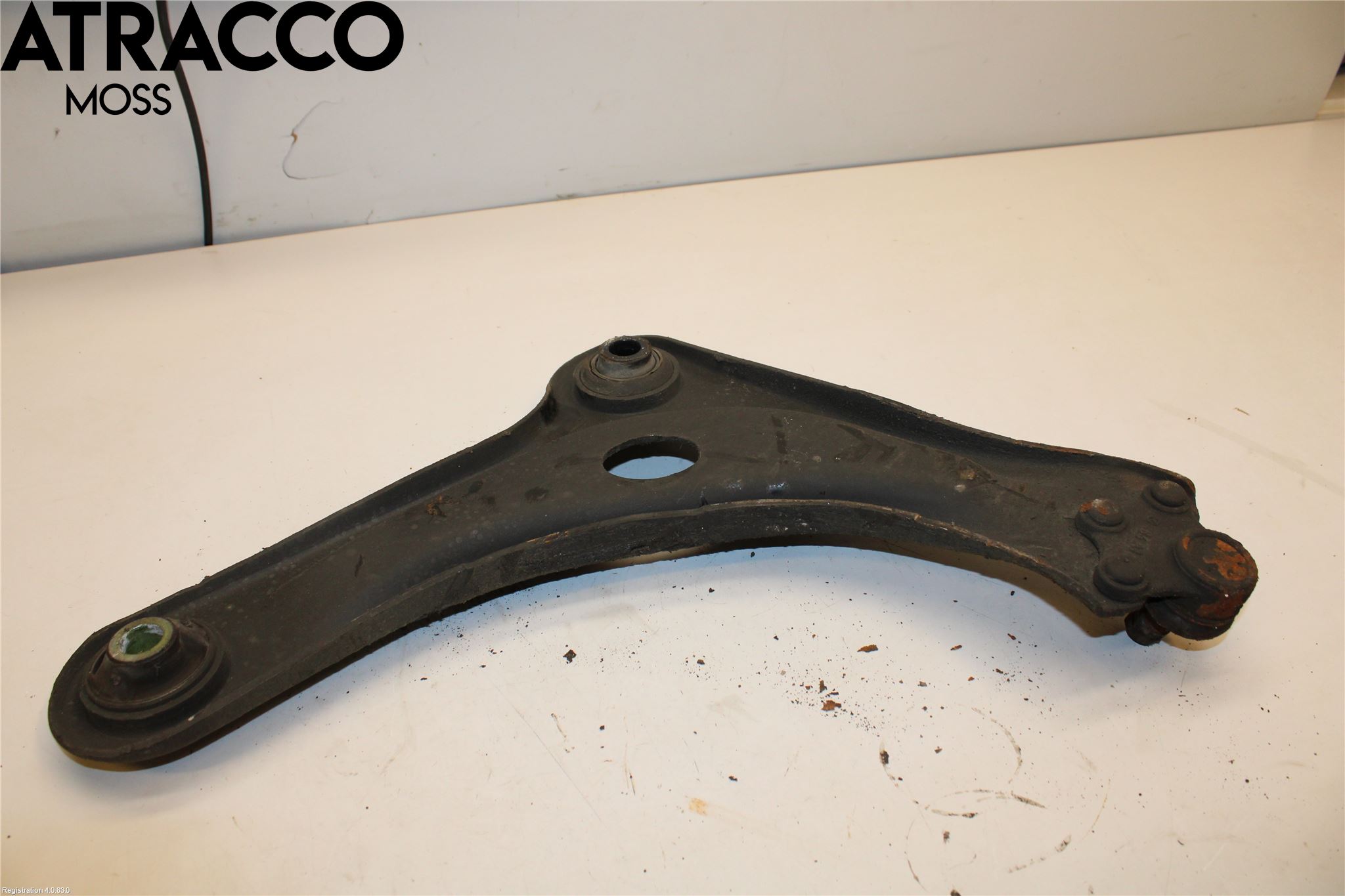 Peugeot 208 12-15 Bärarm Fram Undre Vä