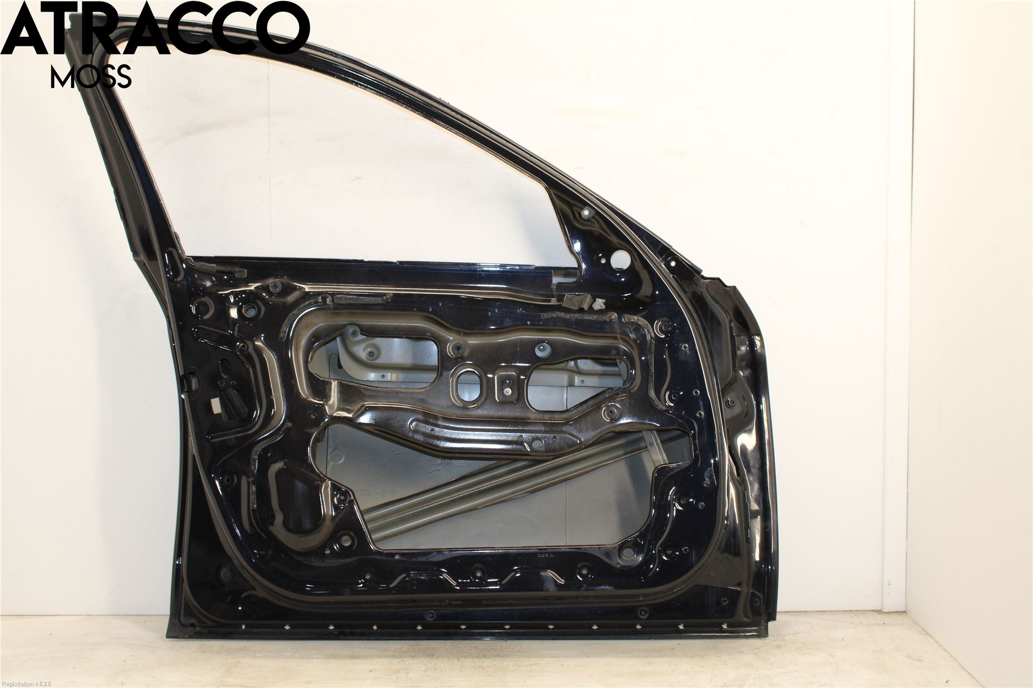 BMW 5 F10/F11/F18 09-17 Dörr Fram Vänster