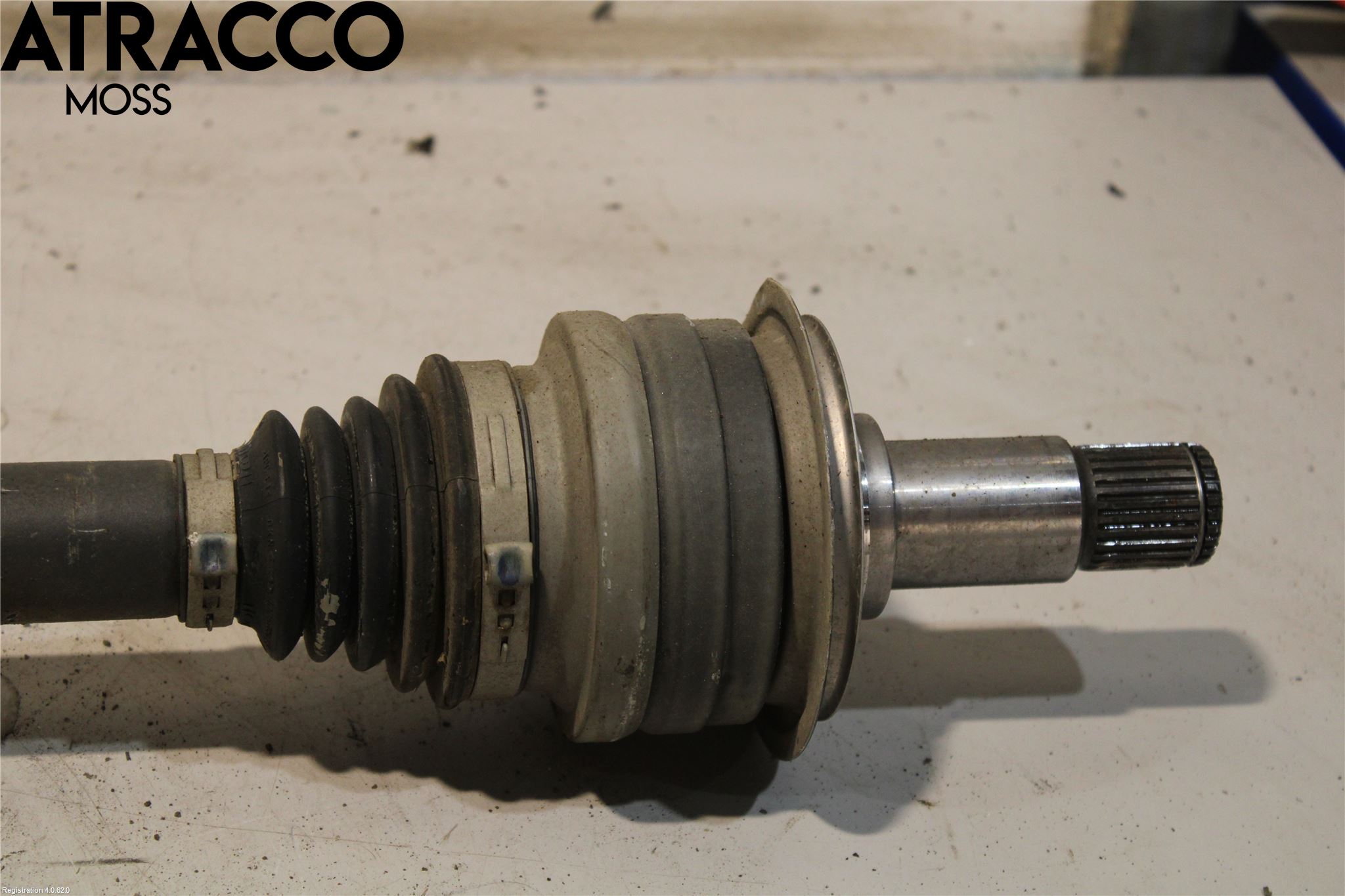 Mercedes-Benz MB C-KLASS (W205) 14-21 Drivaxel Bak Höger