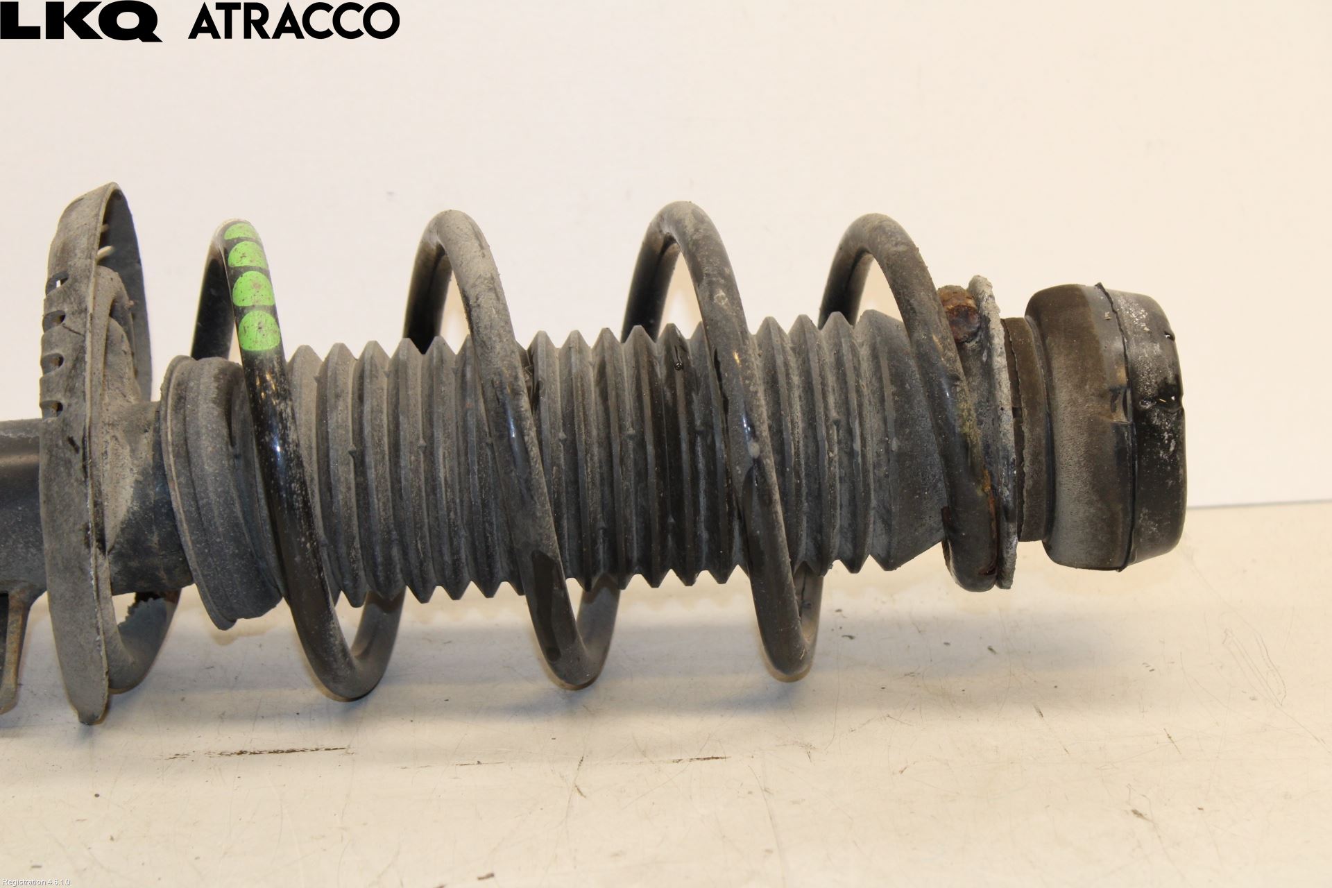 Volkswagen VW POLO 10-17 Fjäderben Fram Höger