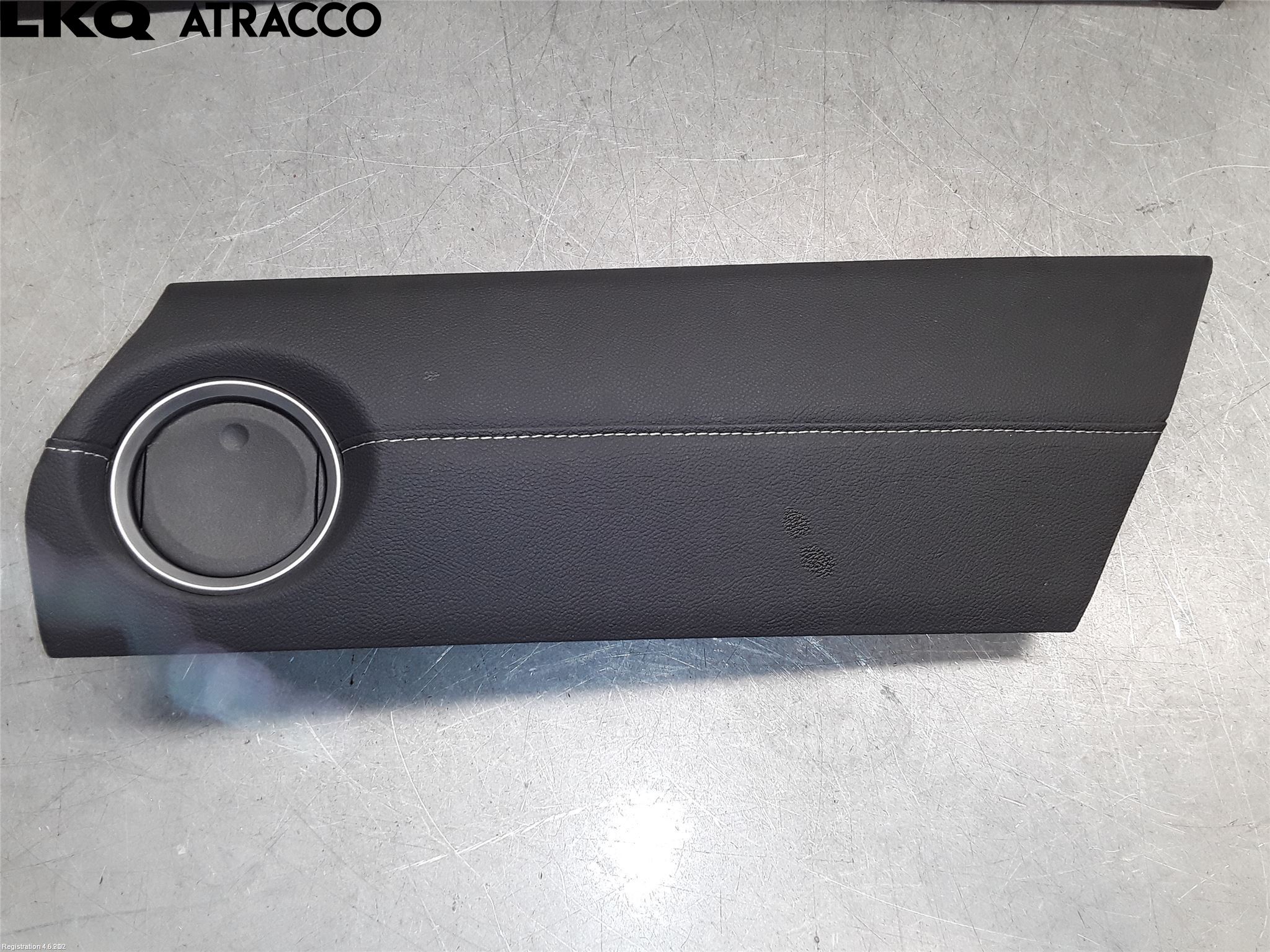 Toyota AURIS 13-19 Inredning Armstöd