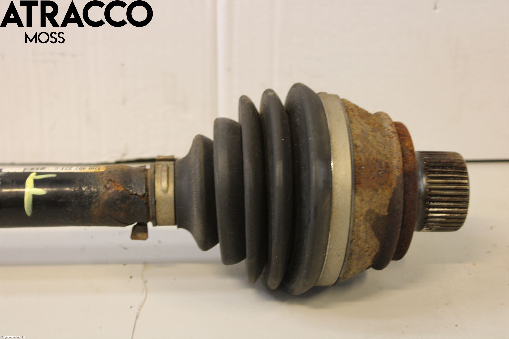 Audi Q5 09-16 Drivaxel Fram Höger