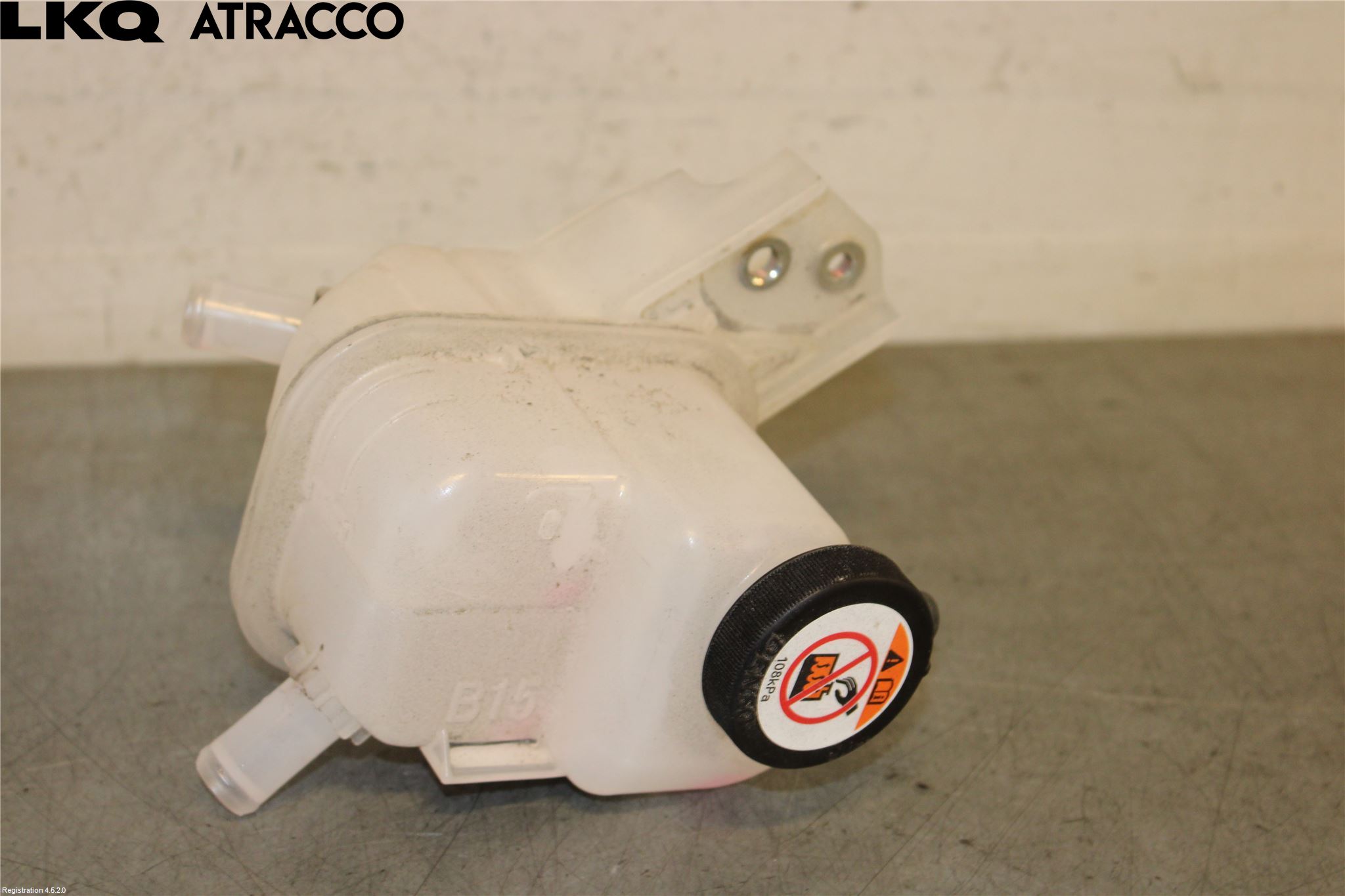 Toyota YARIS CROSS XP21 21- Expansionstank