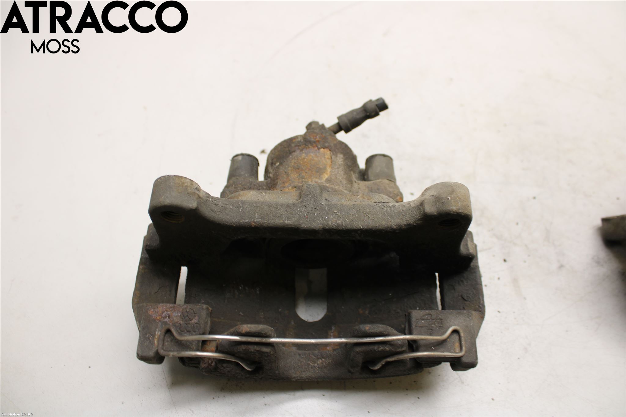 Volkswagen VW PASSAT 11-14 Bromsok Fram Höger