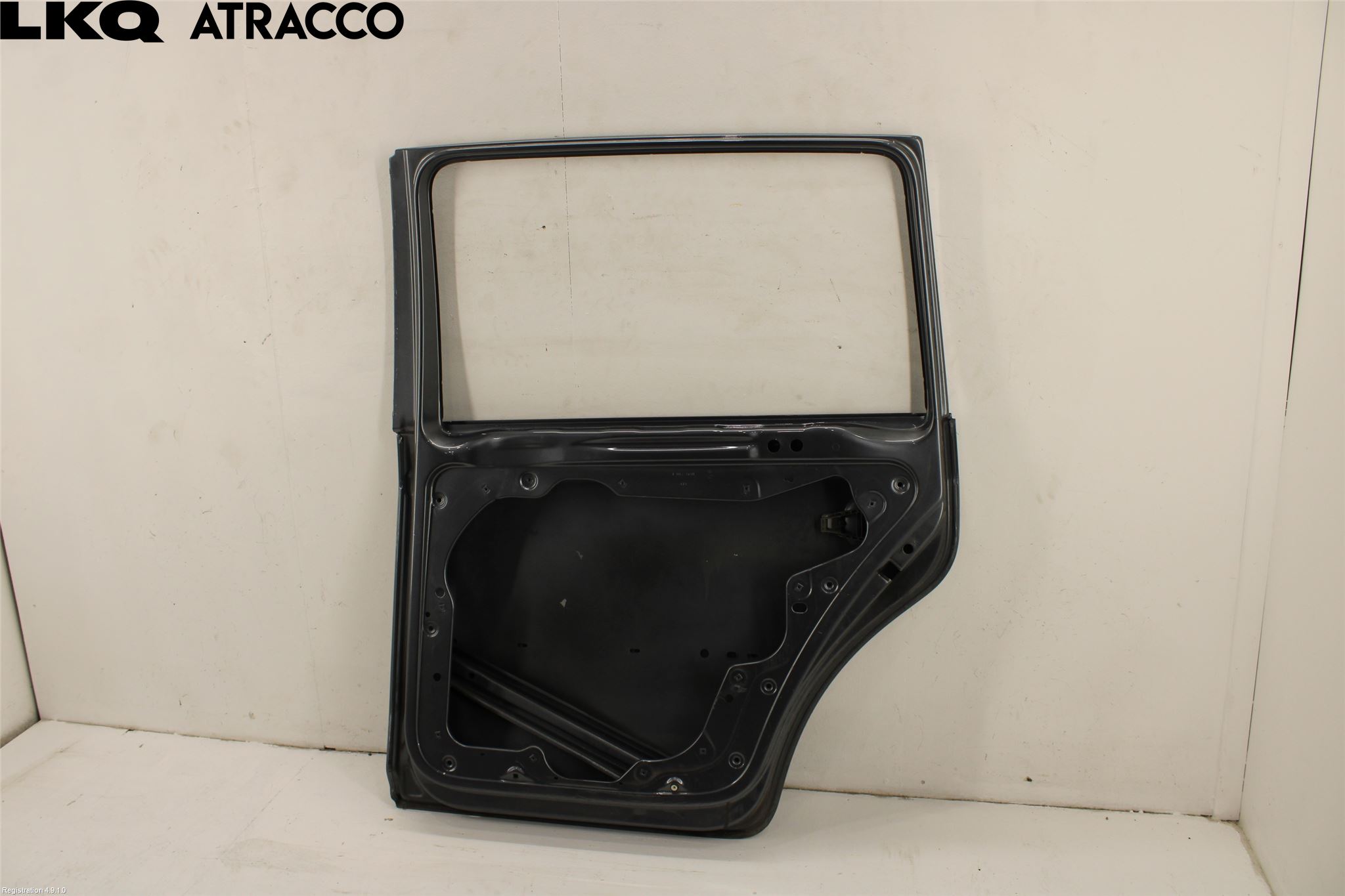 Volkswagen VW TOURAN 03-10 Dörr Bak Höger