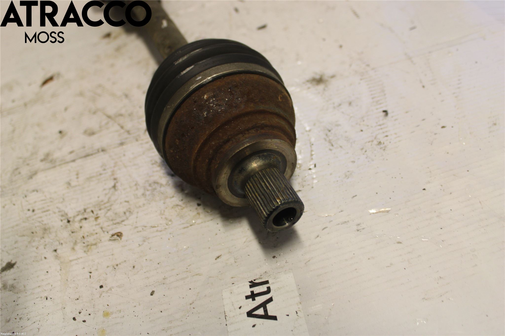 Audi A4/S4 01-05 Drivaxel Fram Vänster