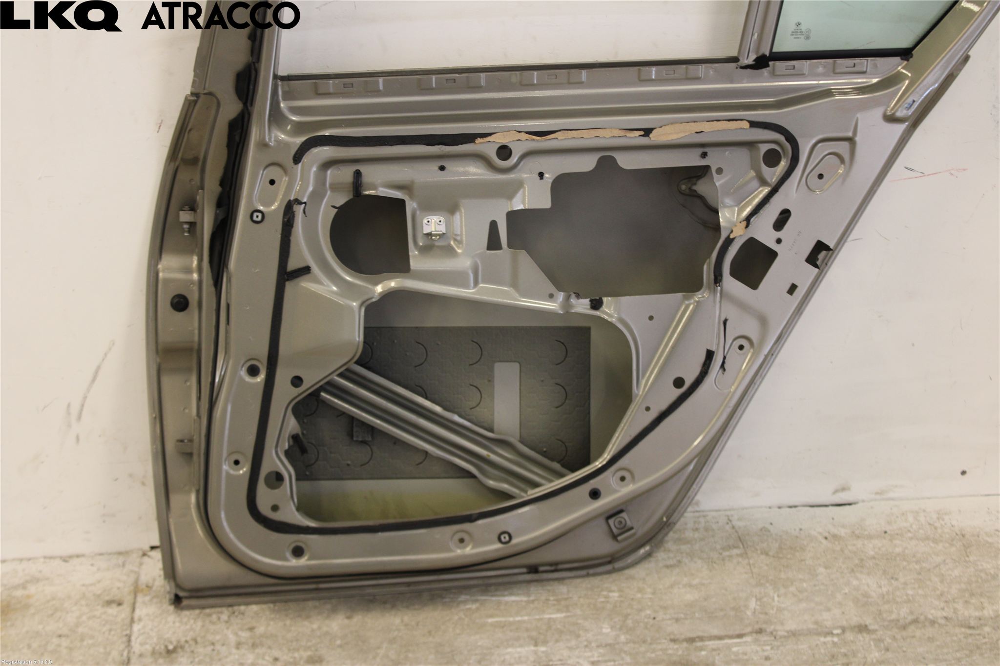 BMW 5 E60/61 Sed/Tou 02-10 Dörr Bak Höger