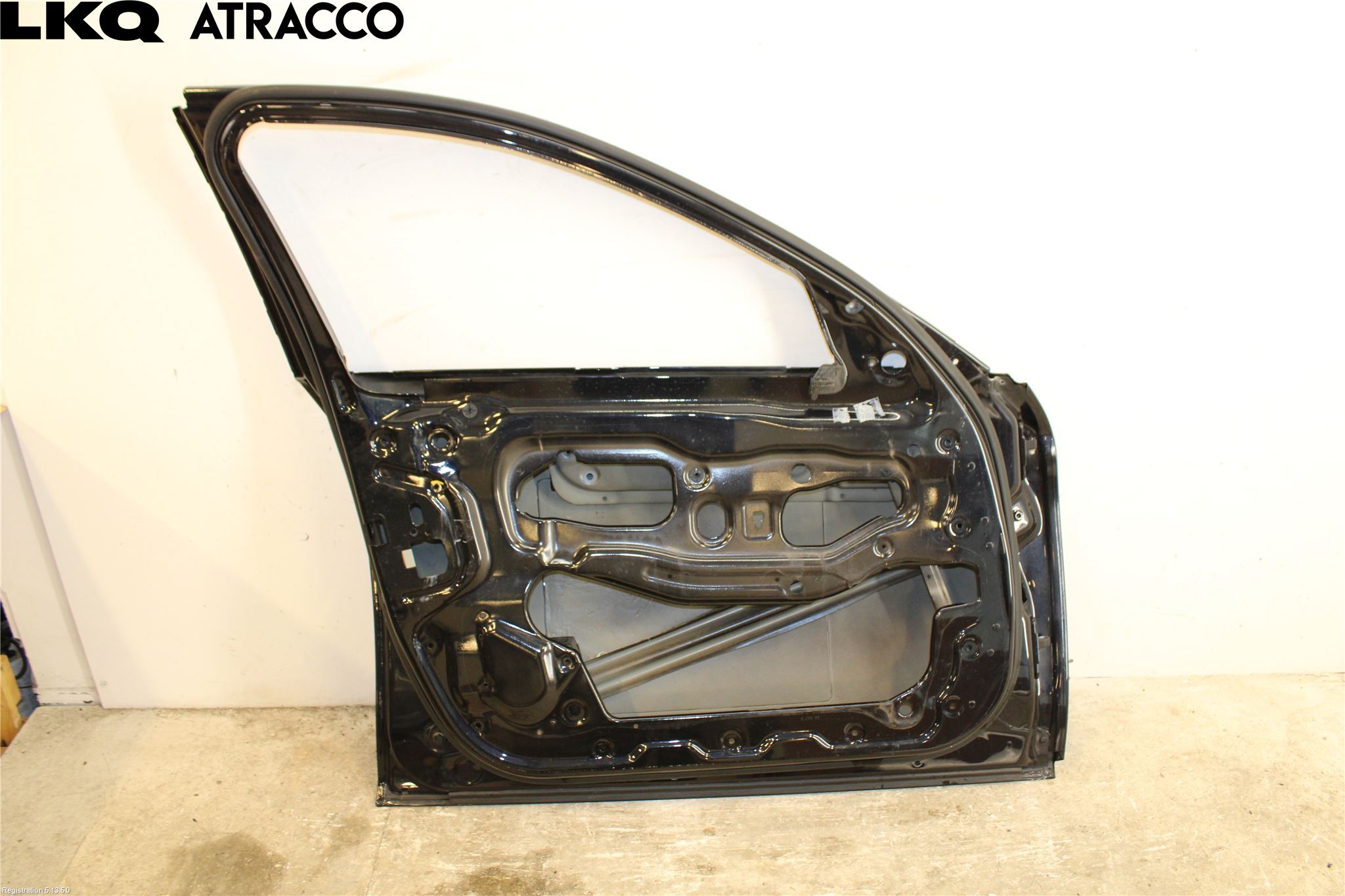 BMW 5 F10/F11/F18 09-17 Dörr Fram Vänster