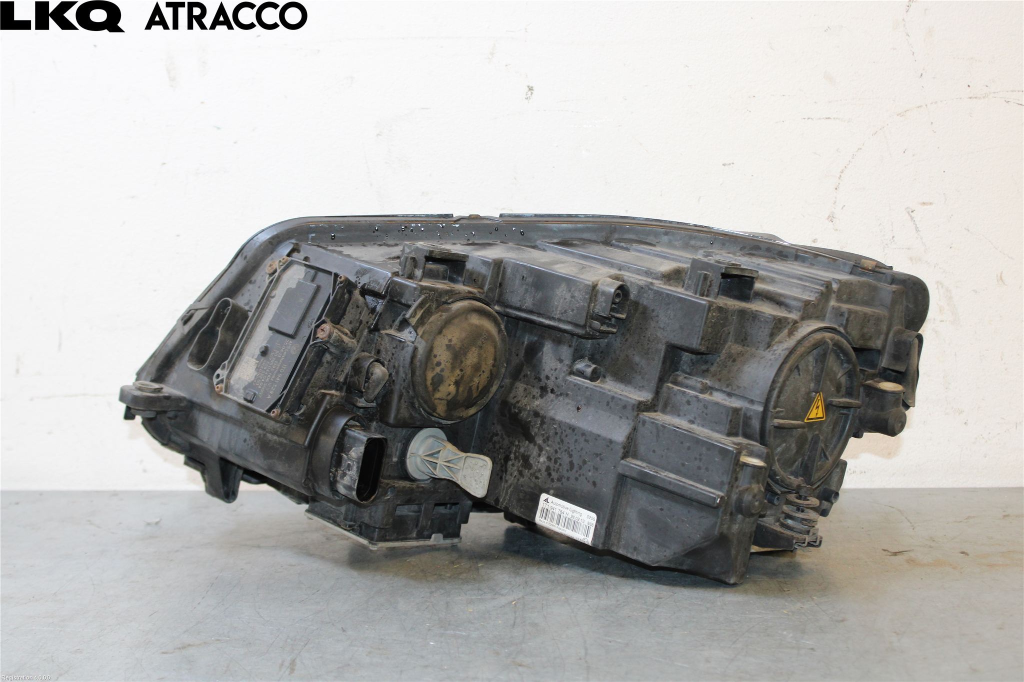 Volkswagen VW TOURAN 10-15 Strålkastare Höger