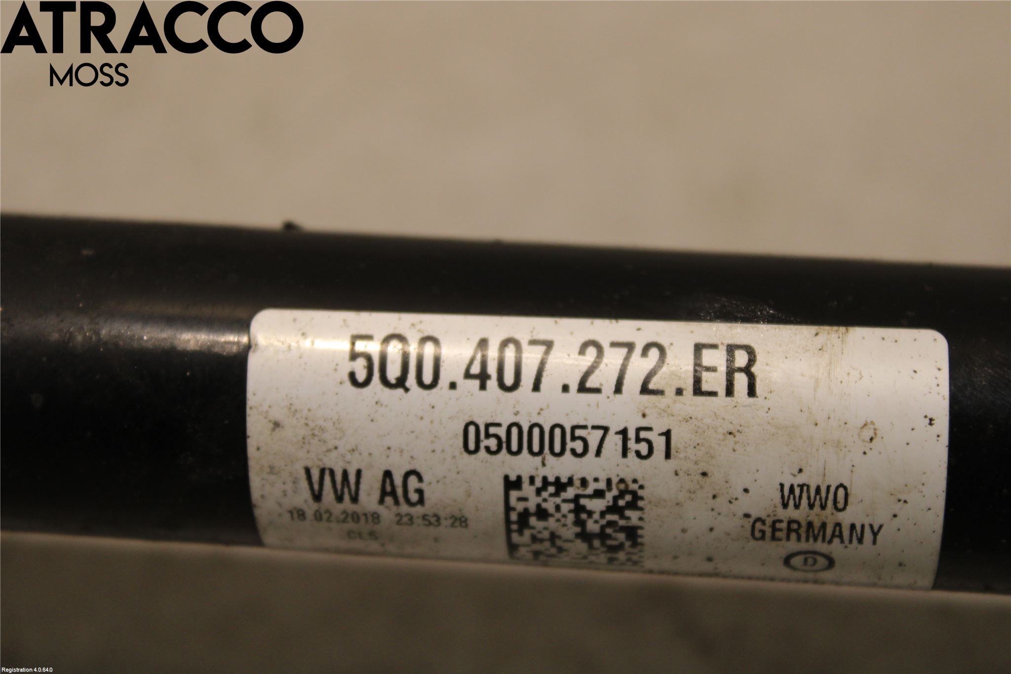 Volkswagen VW CADDY 16-20 Drivaxel Fram Höger