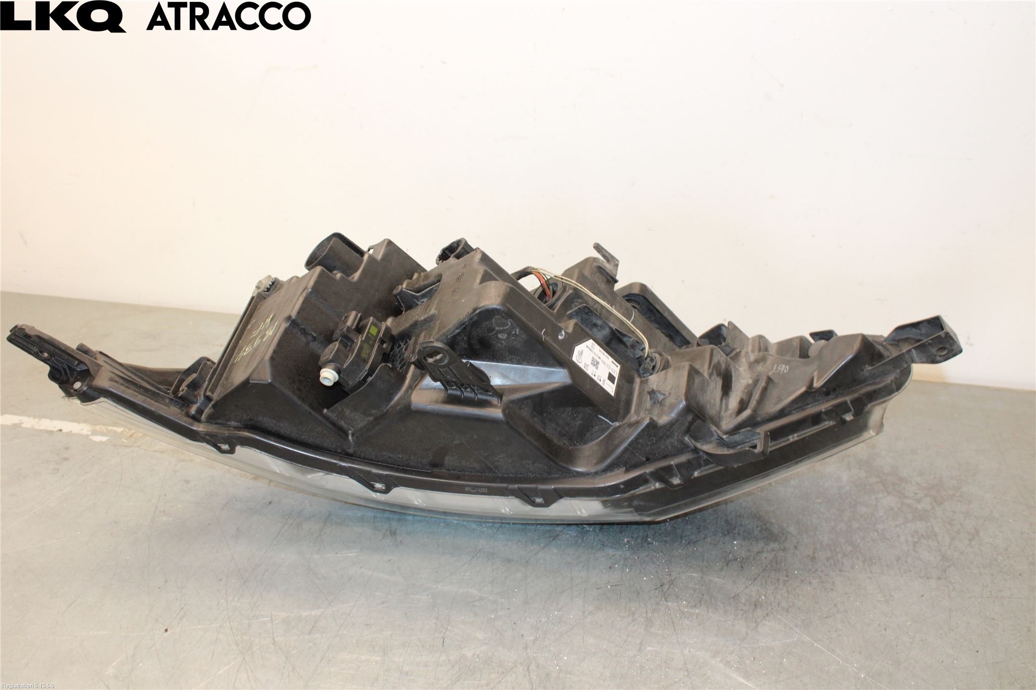 Nissan QASHQAI 14-17 Strålkastare Höger