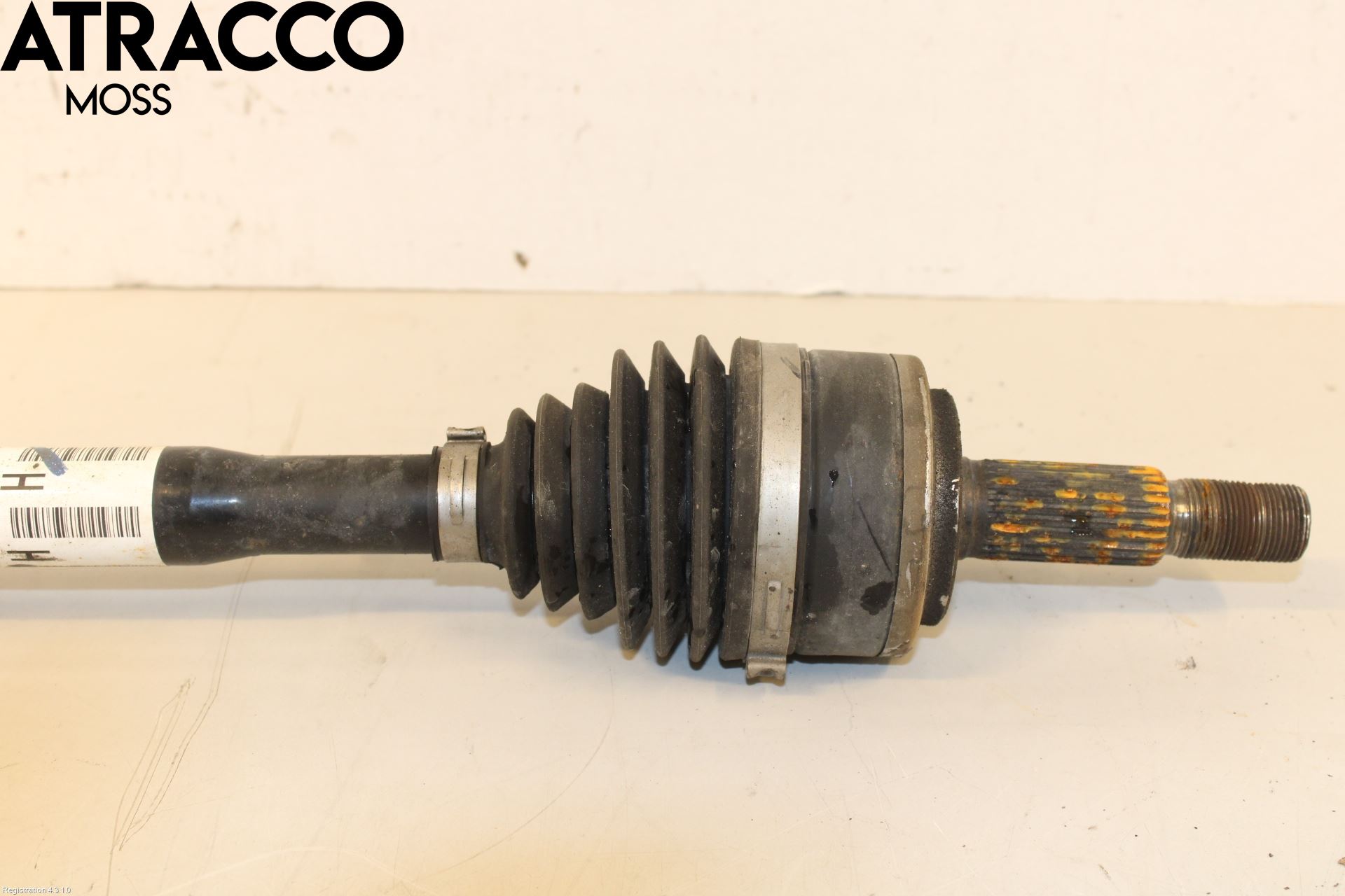 Toyota C-HR 16-23 Drivaxel Fram Höger